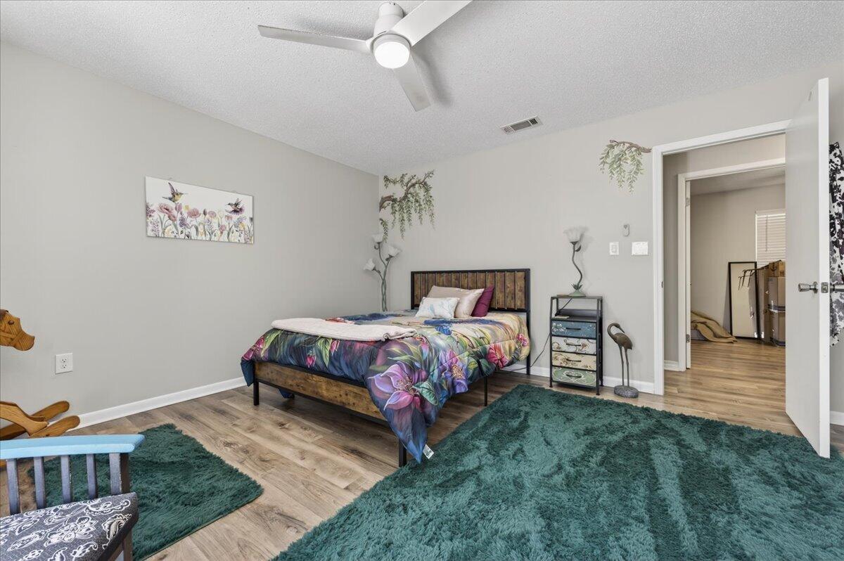 KENNEDY LAKES 1ST ADDN - Residential