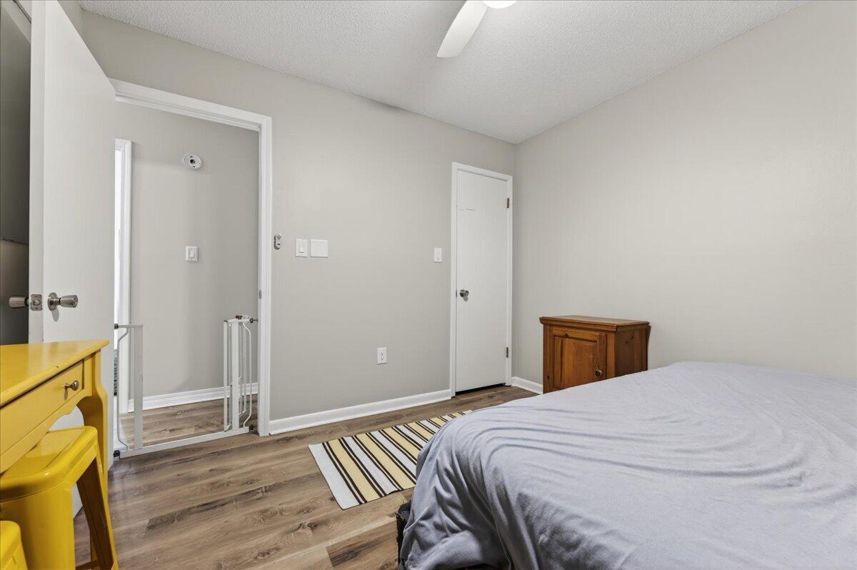 KENNEDY LAKES 1ST ADDN - Residential