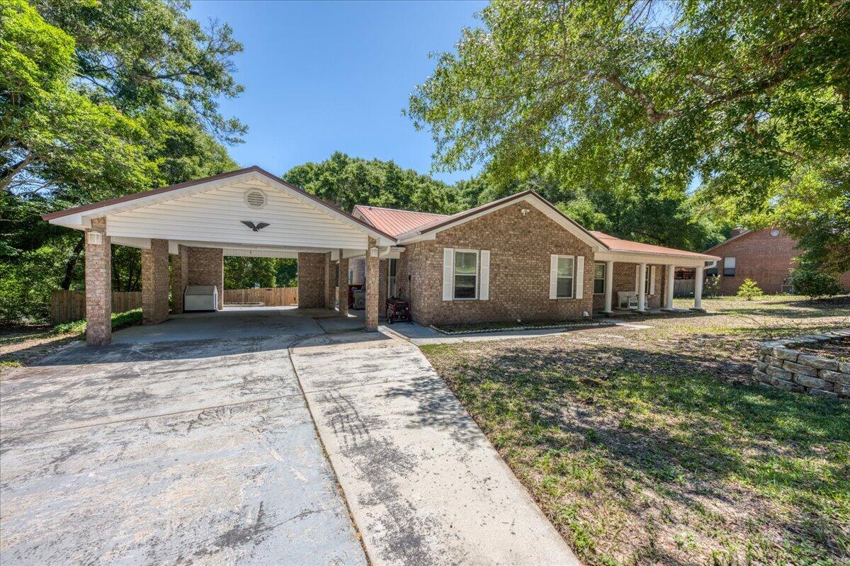 KENNEDY LAKES 1ST ADDN - Residential