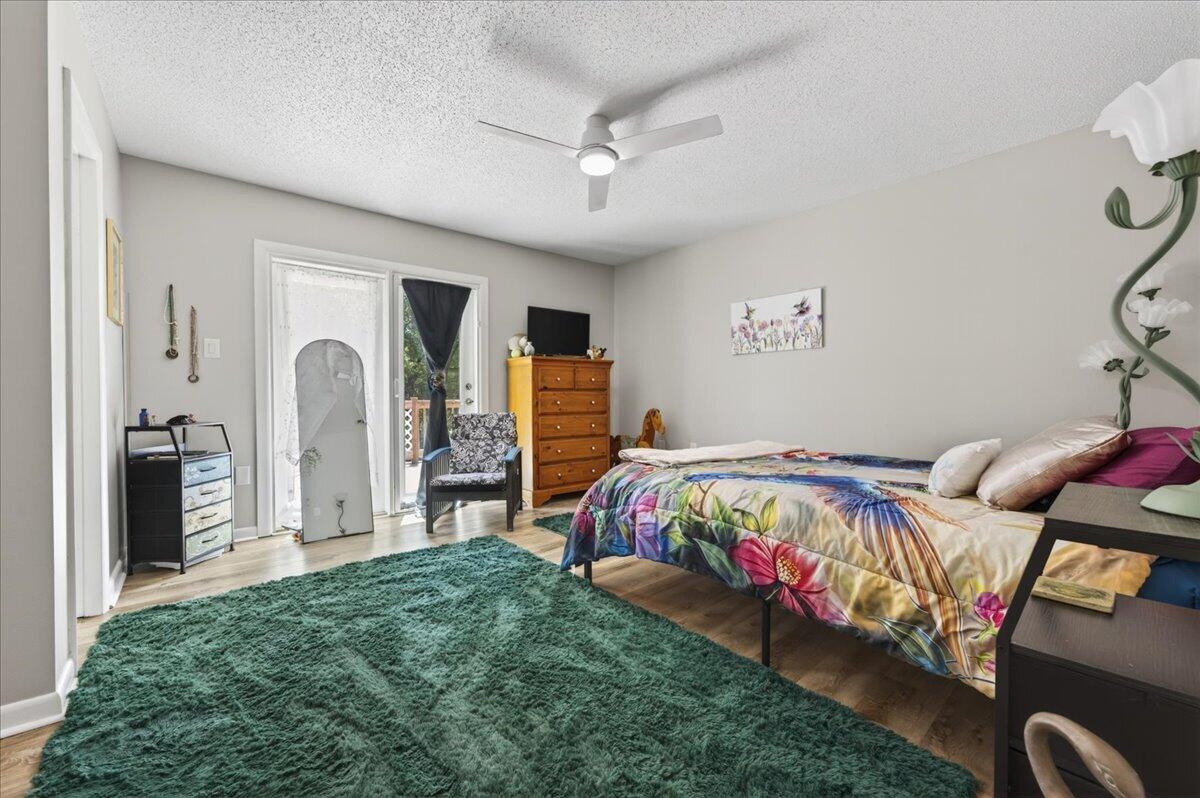 KENNEDY LAKES 1ST ADDN - Residential