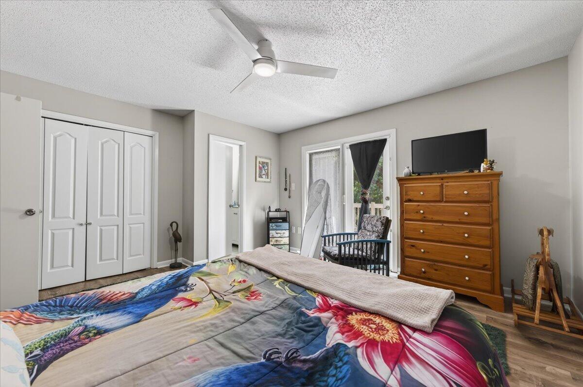 KENNEDY LAKES 1ST ADDN - Residential