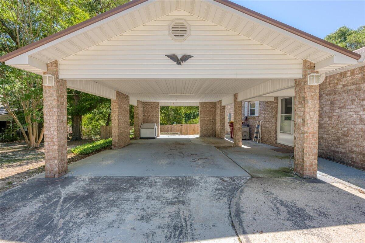 KENNEDY LAKES 1ST ADDN - Residential