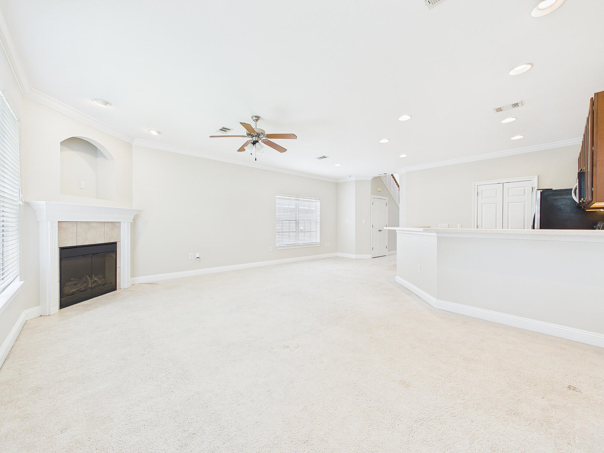 WALTON OAKS TOWNHOMES - Residential