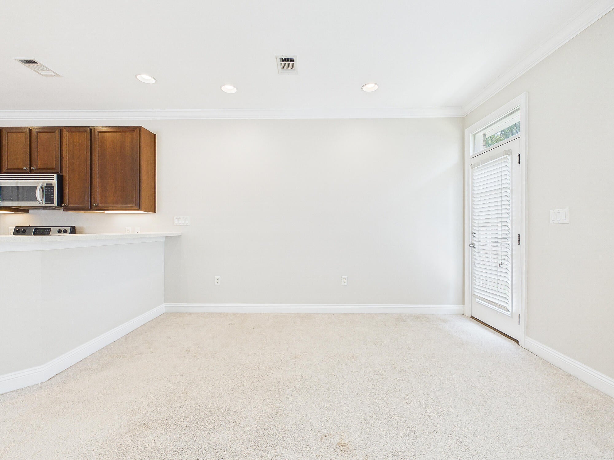 WALTON OAKS TOWNHOMES - Residential