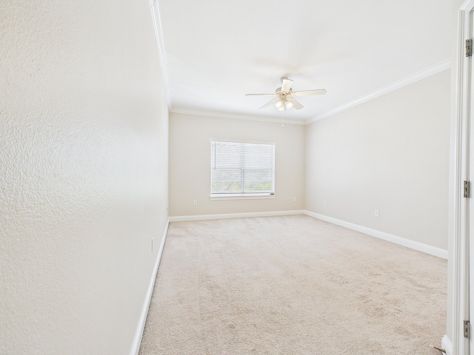WALTON OAKS TOWNHOMES - Residential