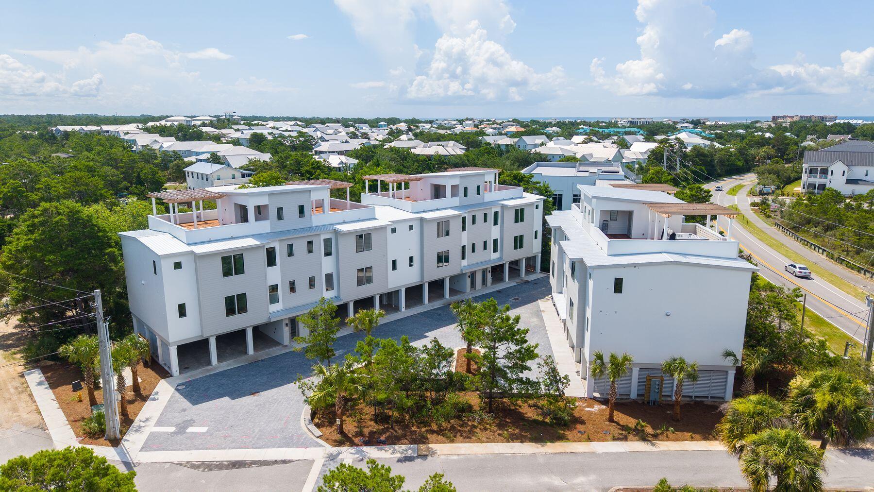 Blu Wave Luxury Residences - Residential