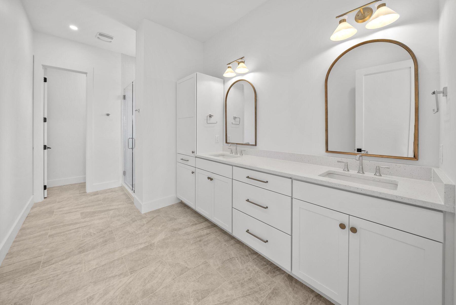Blu Wave Luxury Residences - Residential