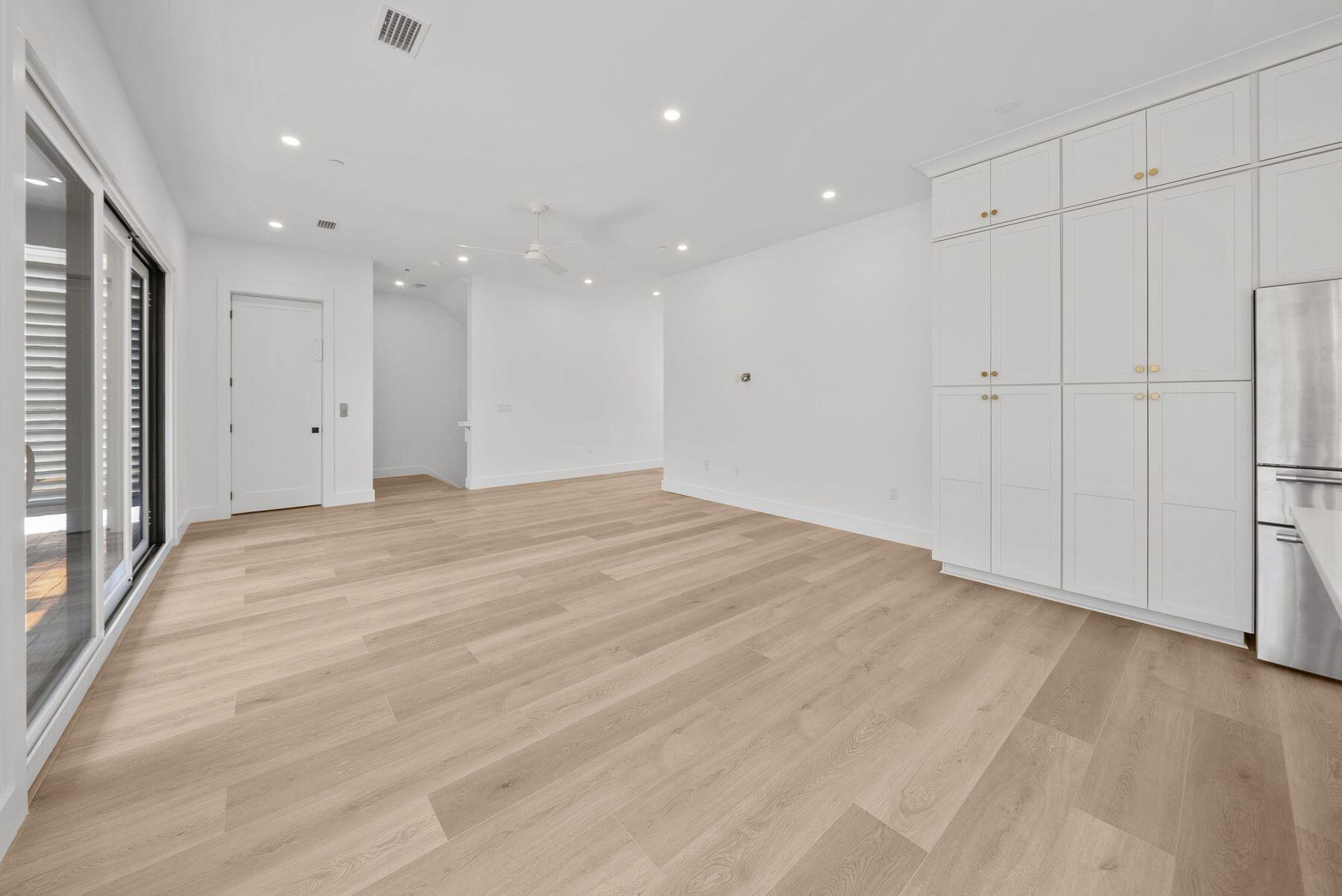 Blu Wave Luxury Residences - Residential