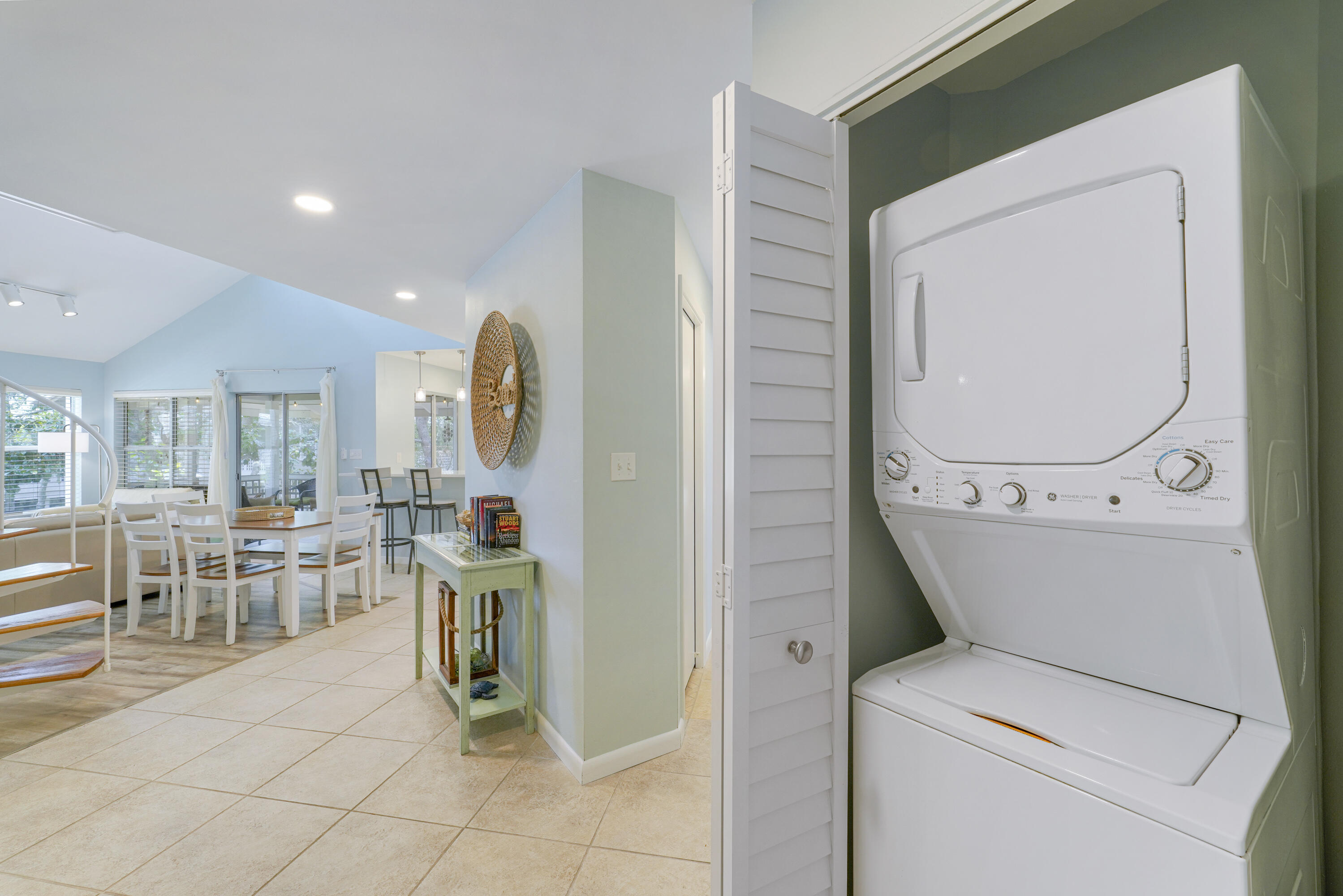 HIDDEN DUNES BEACH COTTAGES 2 - Residential