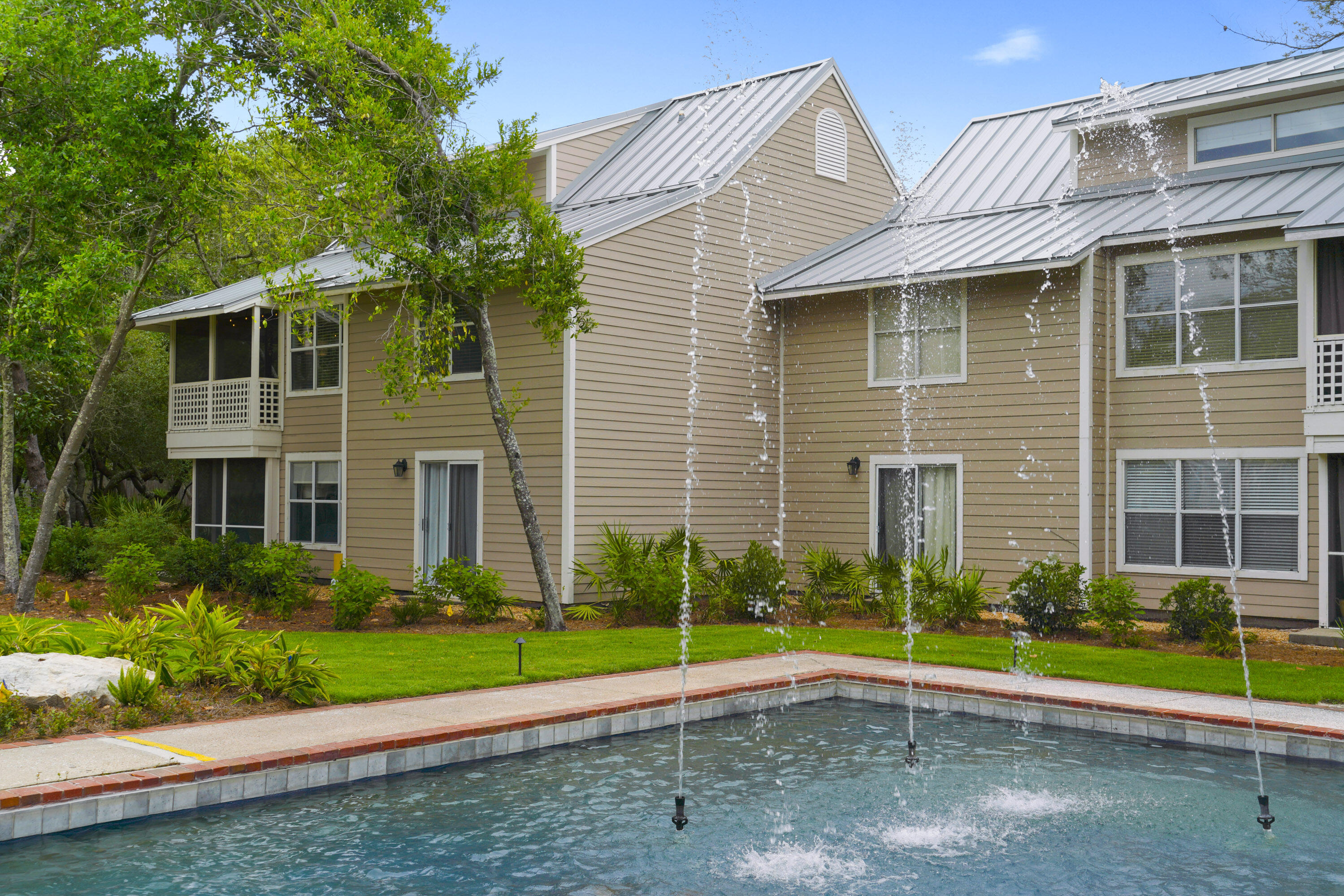 HIDDEN DUNES BEACH COTTAGES 2 - Residential