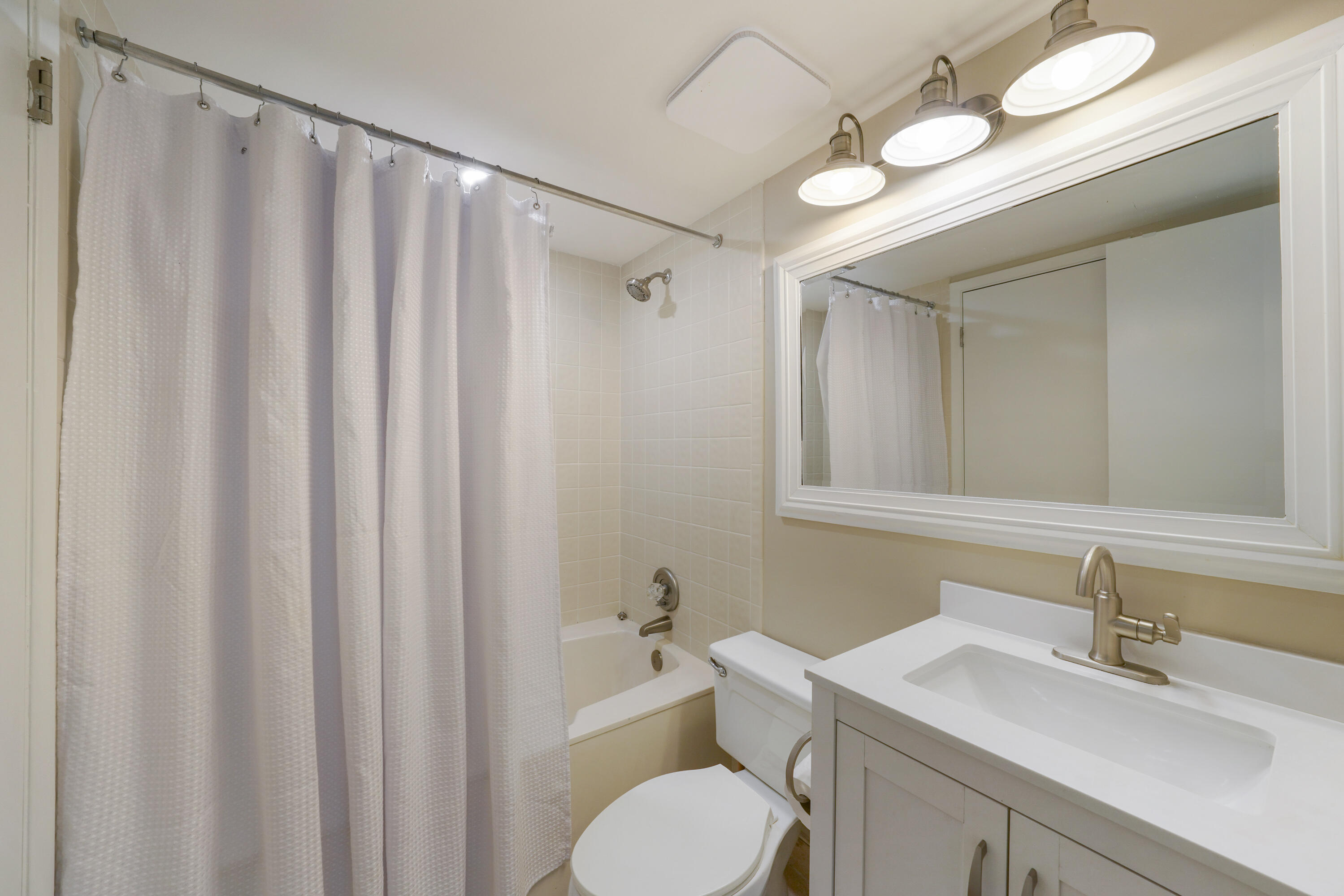 HIDDEN DUNES BEACH COTTAGES 2 - Residential