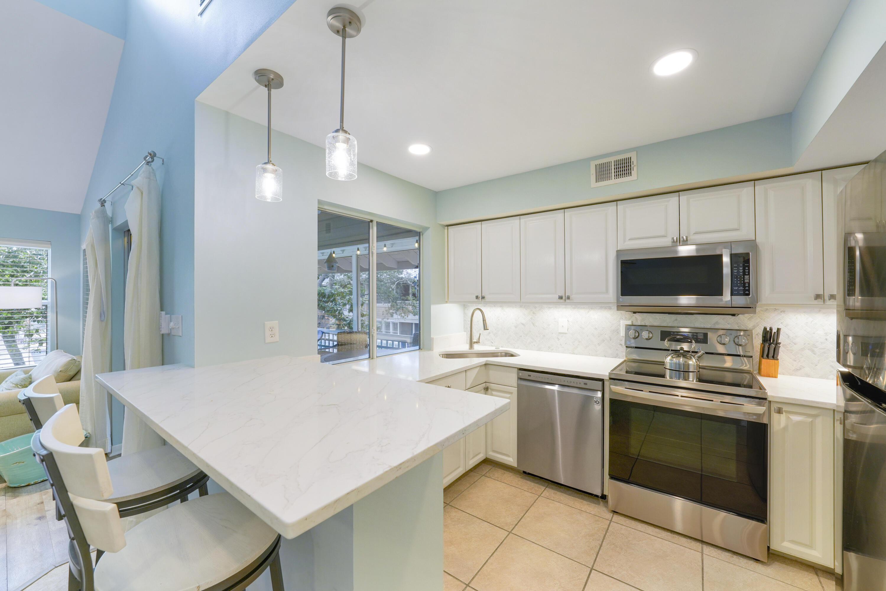 HIDDEN DUNES BEACH COTTAGES 2 - Residential