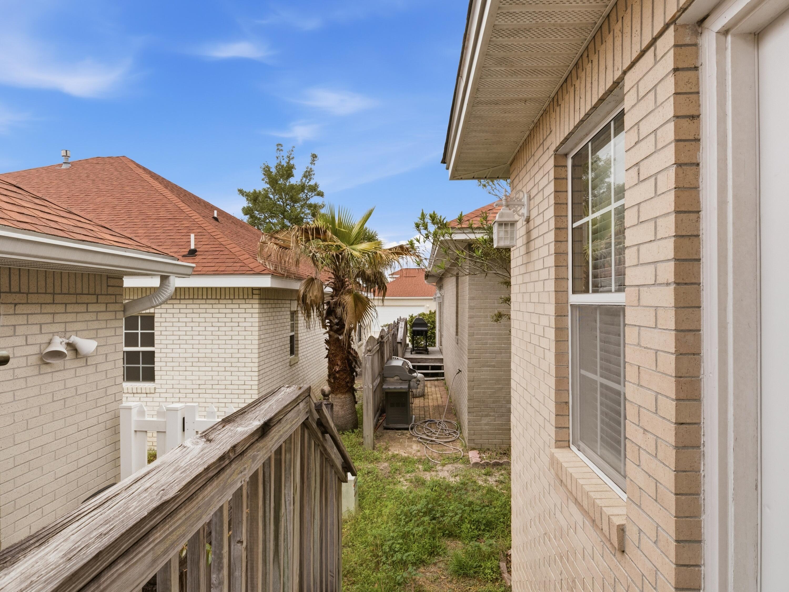 MEDITERRANEAN VILLAGE AT BLUEWATER BAY - Residential Lease