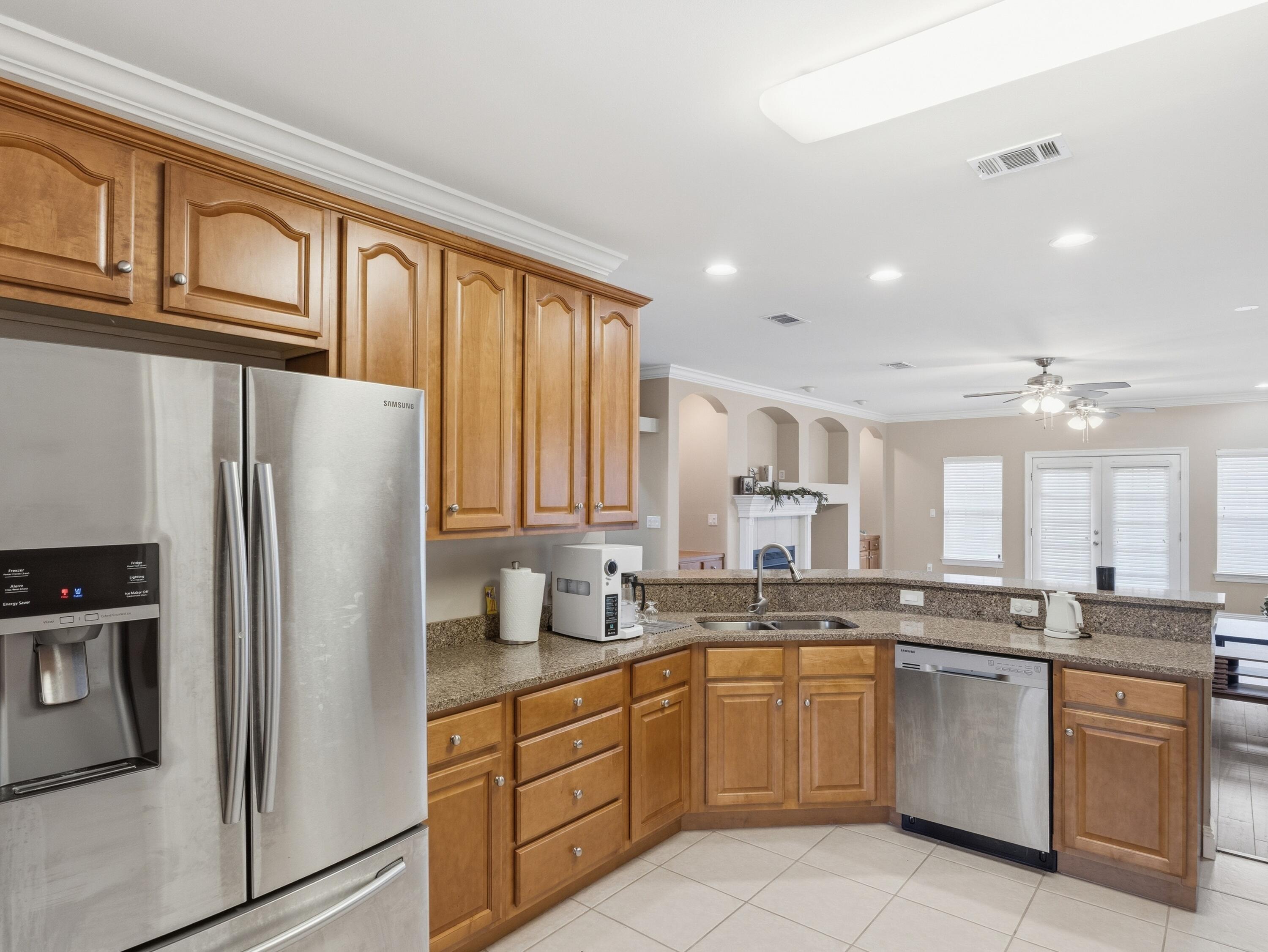 MEDITERRANEAN VILLAGE AT BLUEWATER BAY - Residential Lease