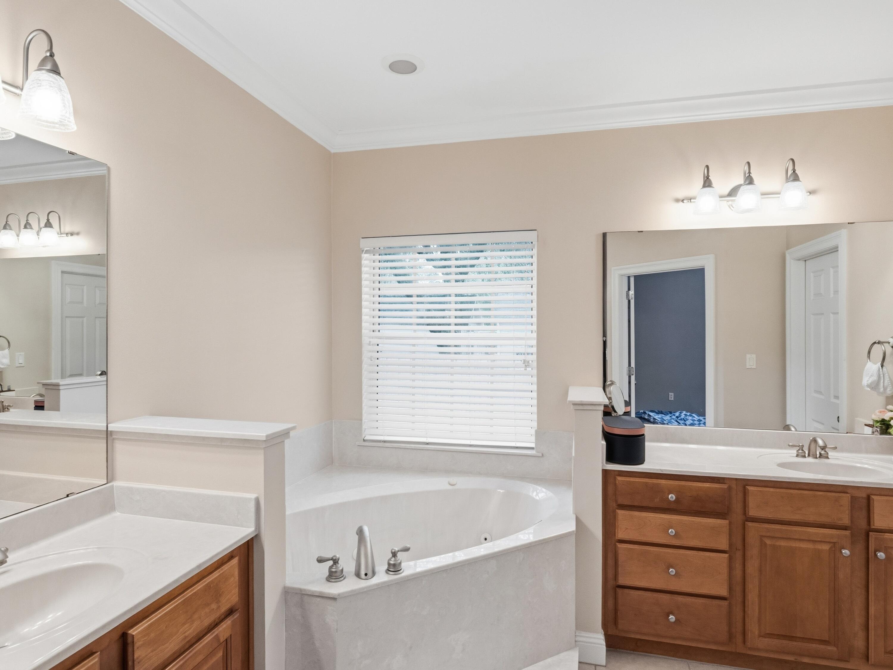 MEDITERRANEAN VILLAGE AT BLUEWATER BAY - Residential Lease