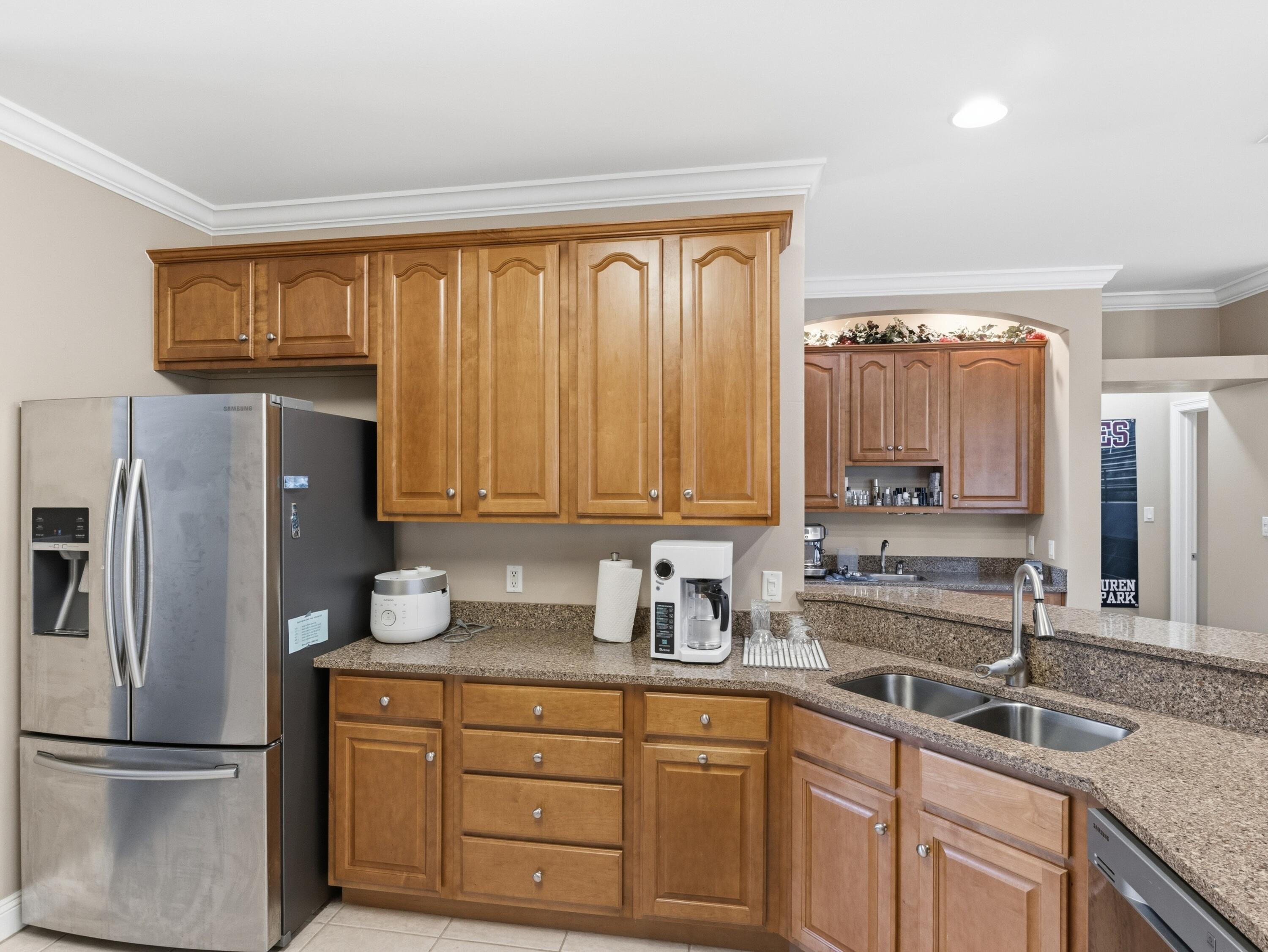 MEDITERRANEAN VILLAGE AT BLUEWATER BAY - Residential Lease
