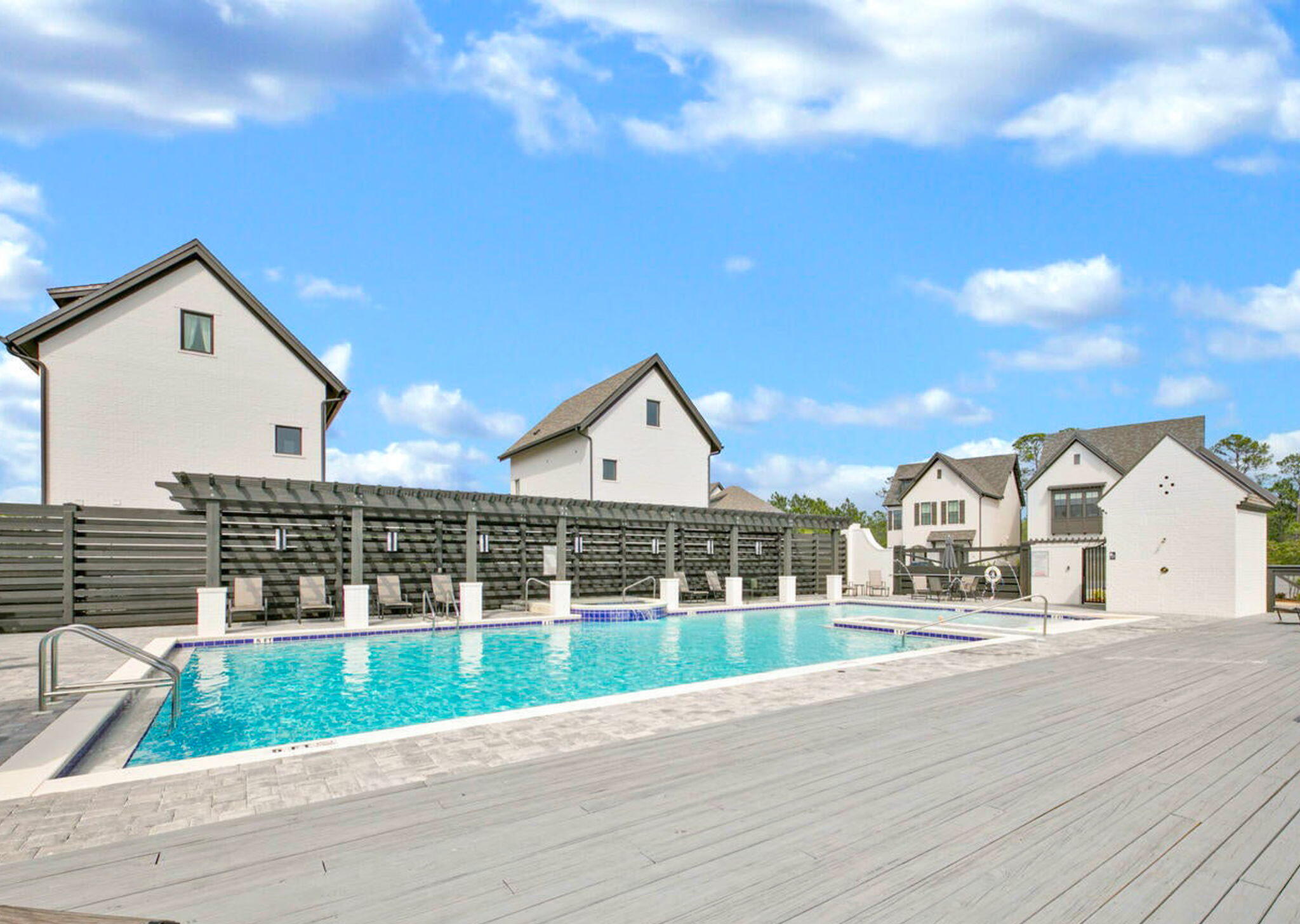 RIDGEWALK - Residential