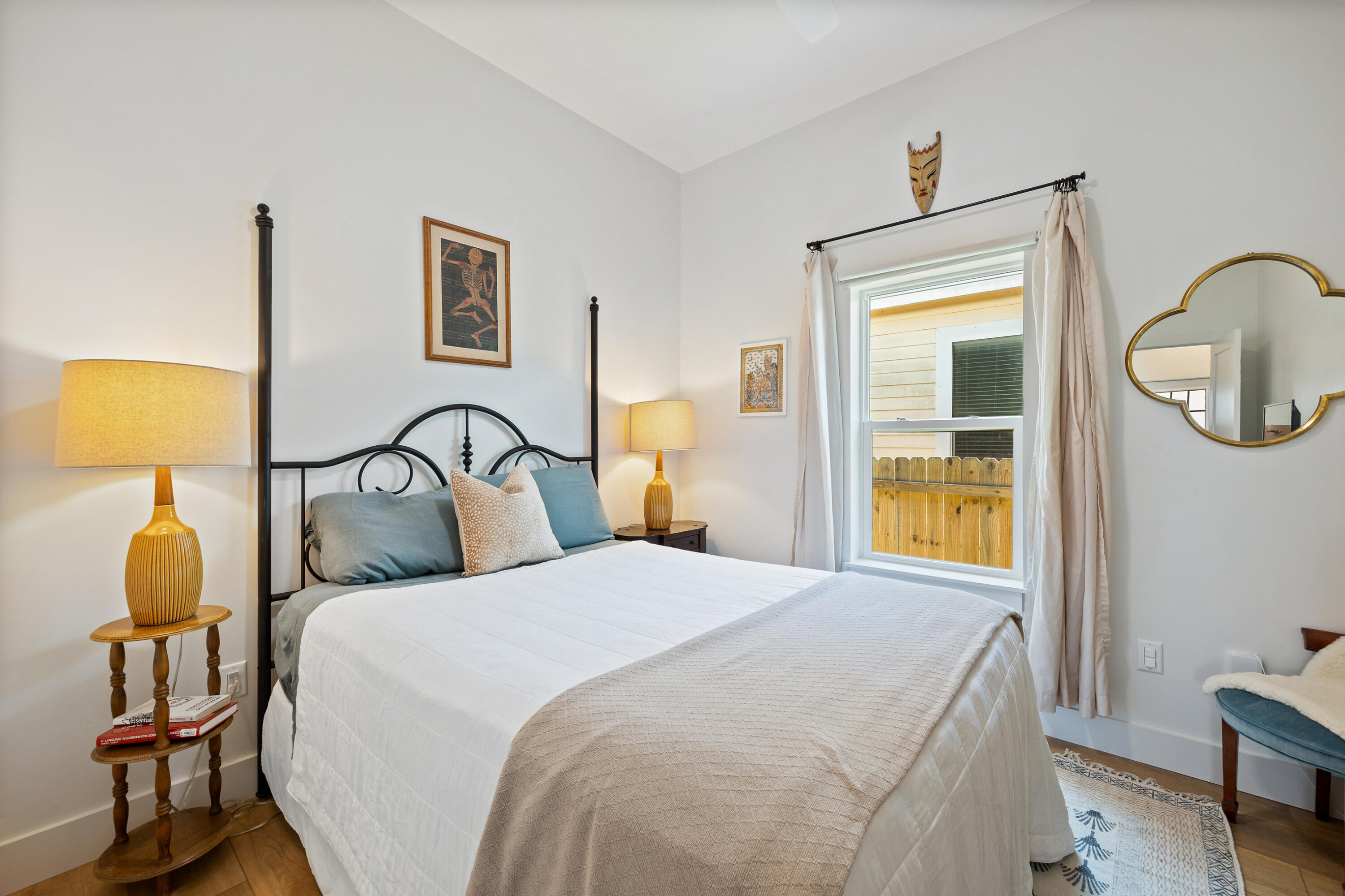 MAGNOLIA BEACH - Residential
