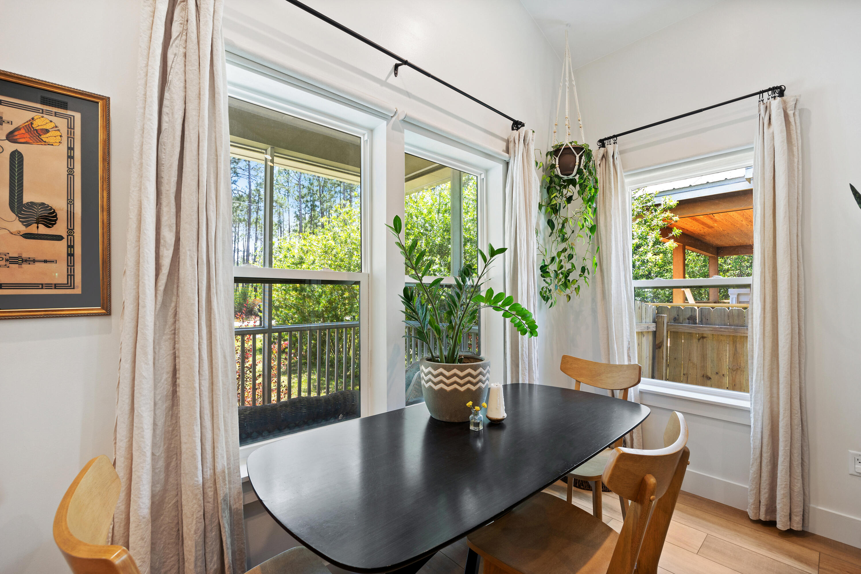 MAGNOLIA BEACH - Residential
