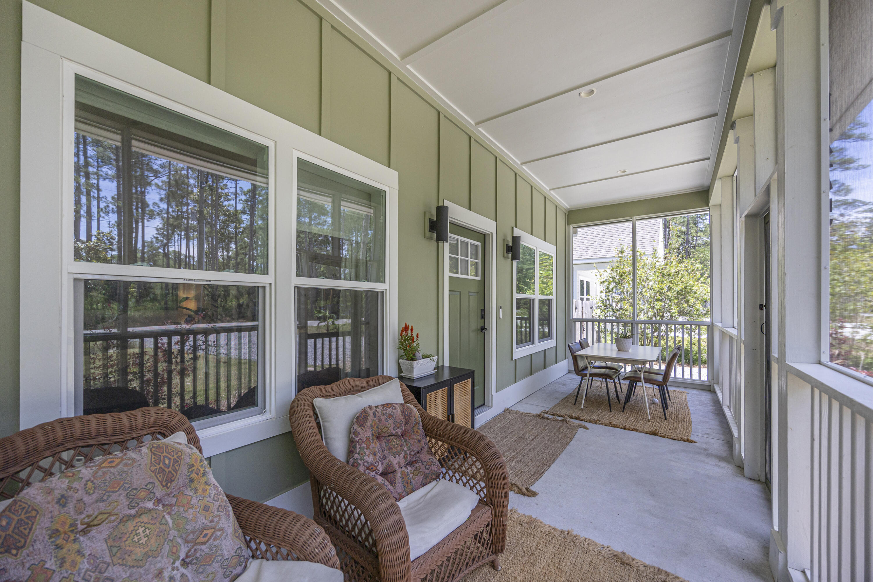 MAGNOLIA BEACH - Residential