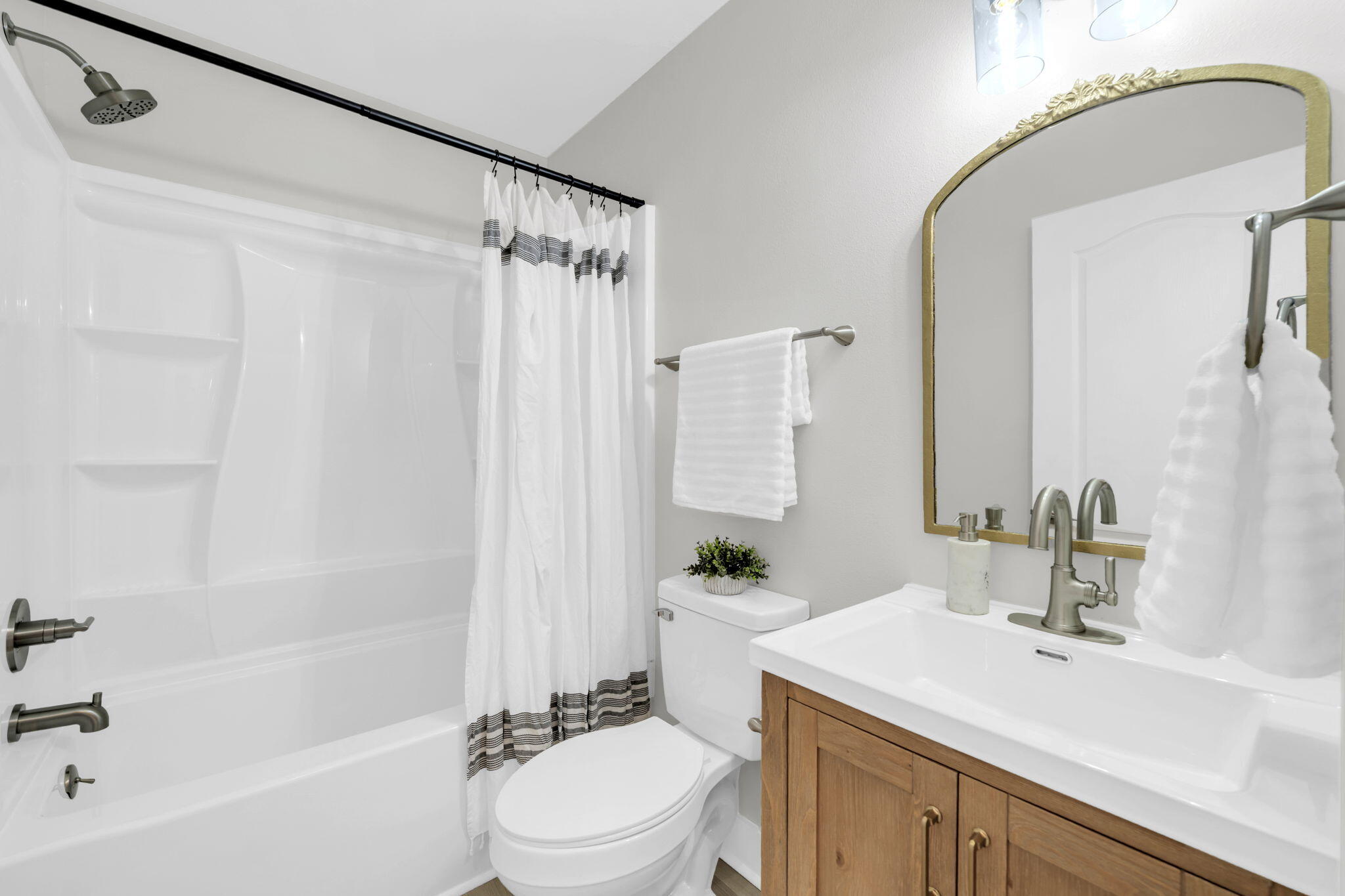 KINGS CROSSING PH 2 - Residential