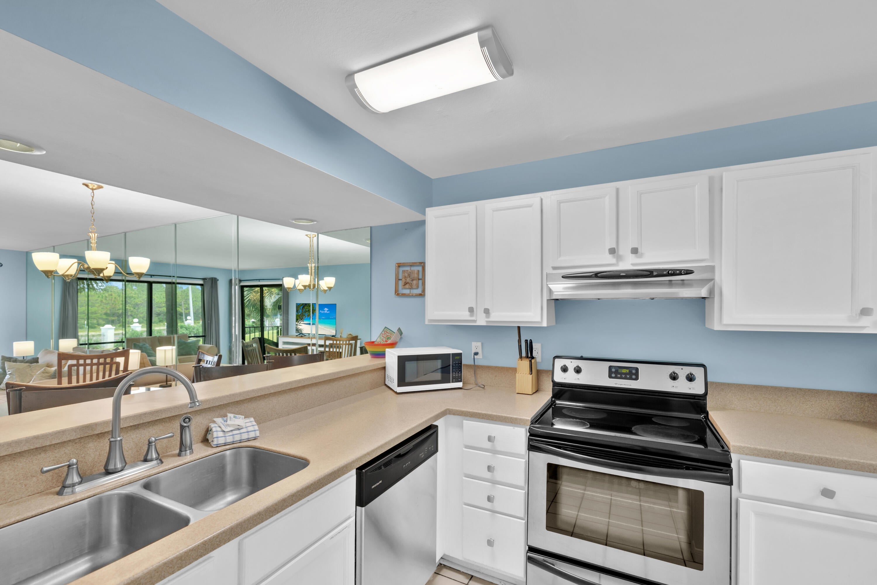 EDGEWATER GOLF VILLAS 3A CONDO - Residential
