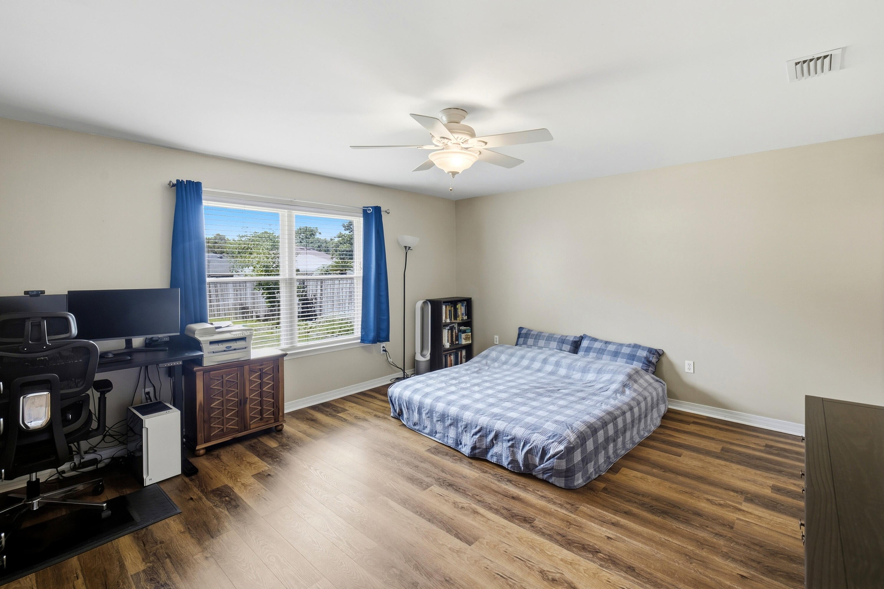 BRISTOL VILLAGE RAINTREE ESTATES - Residential