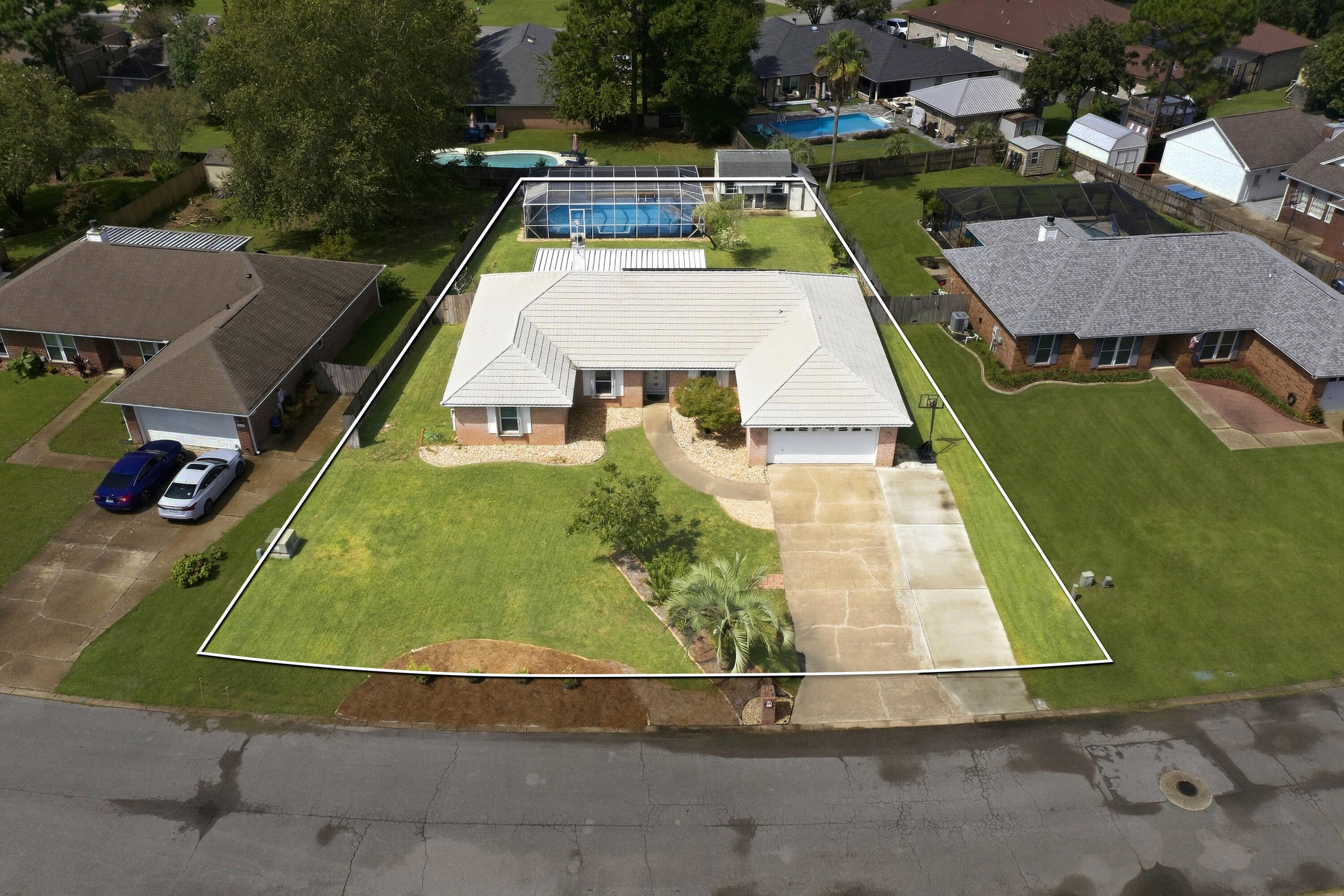 BRISTOL VILLAGE RAINTREE ESTATES - Residential