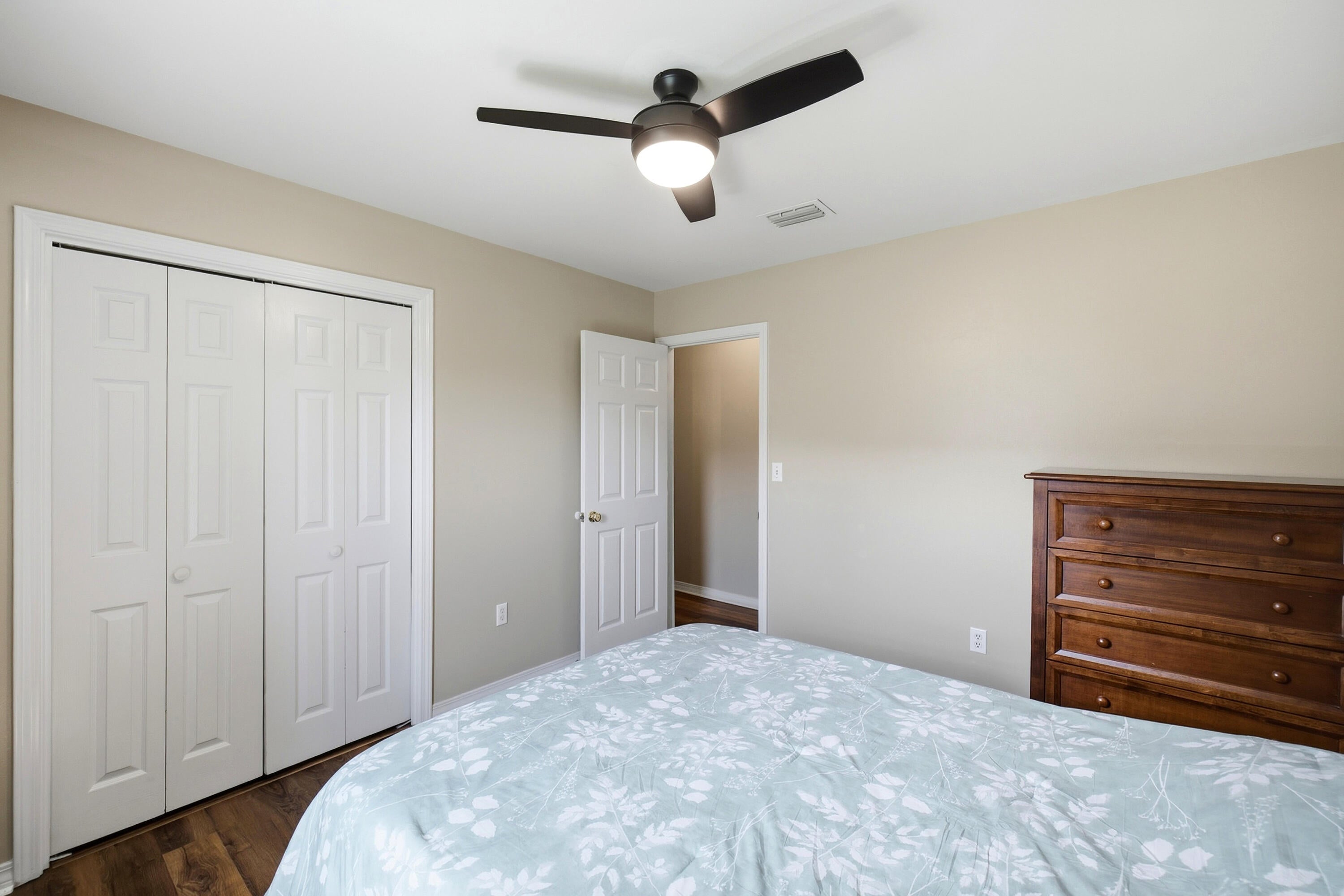 BRISTOL VILLAGE RAINTREE ESTATES - Residential