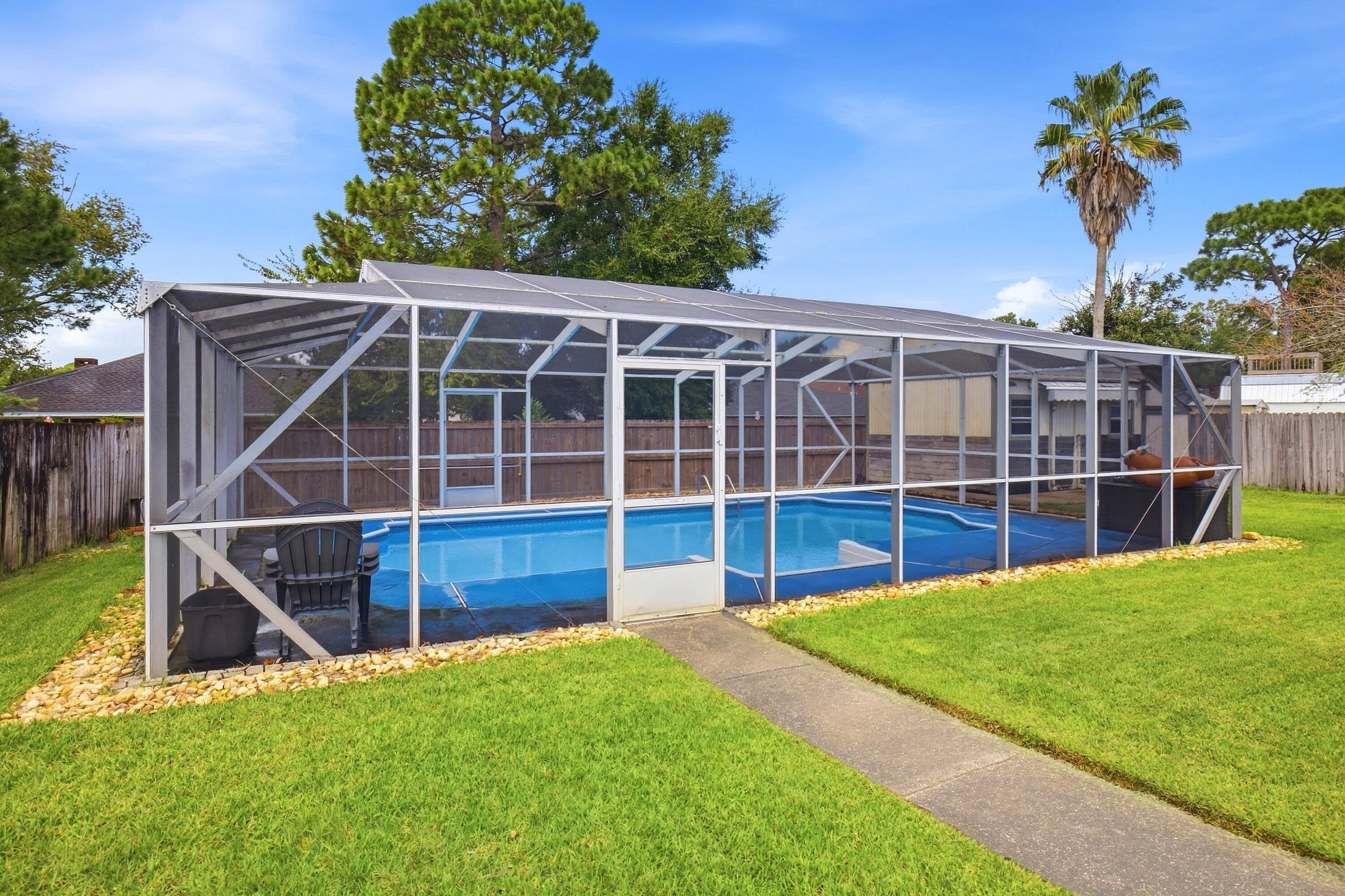 BRISTOL VILLAGE RAINTREE ESTATES - Residential