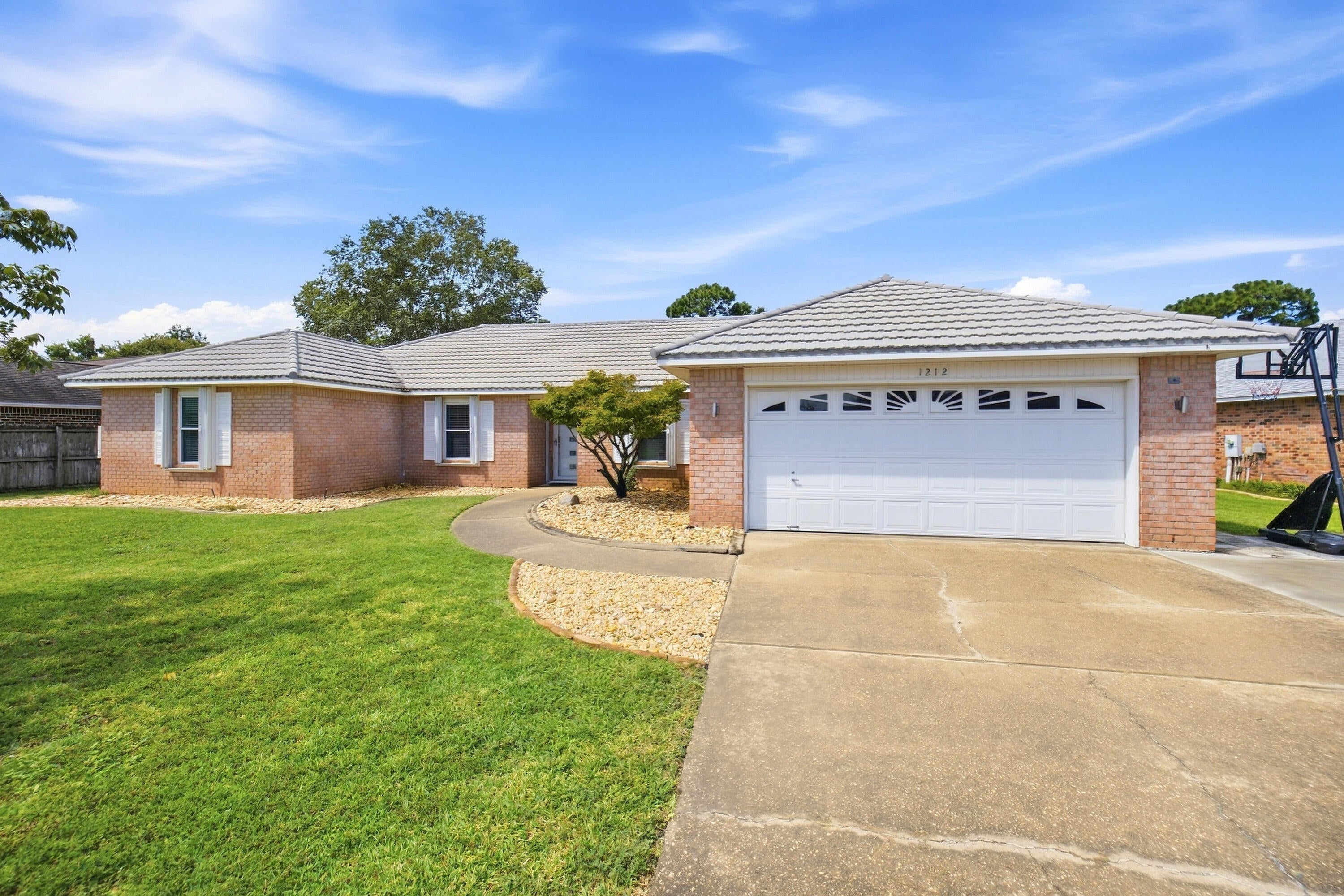 BRISTOL VILLAGE RAINTREE ESTATES - Residential