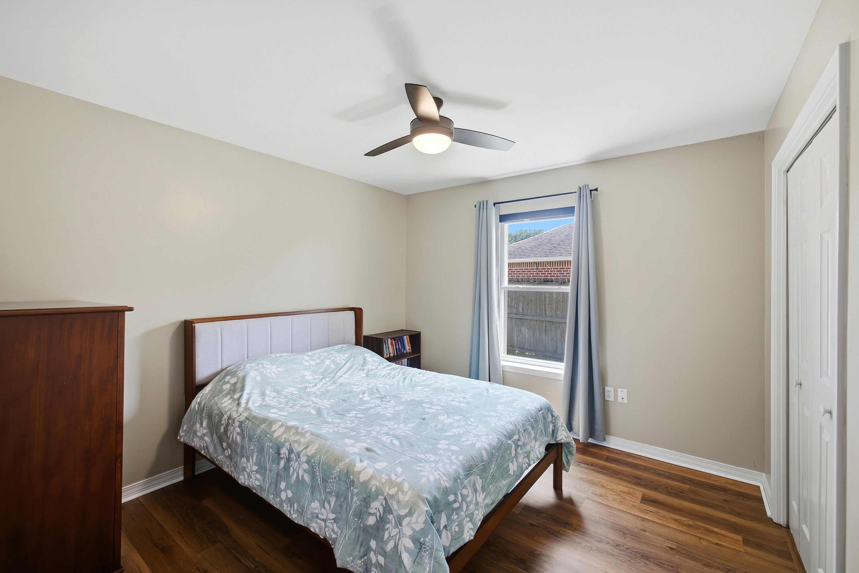 BRISTOL VILLAGE RAINTREE ESTATES - Residential