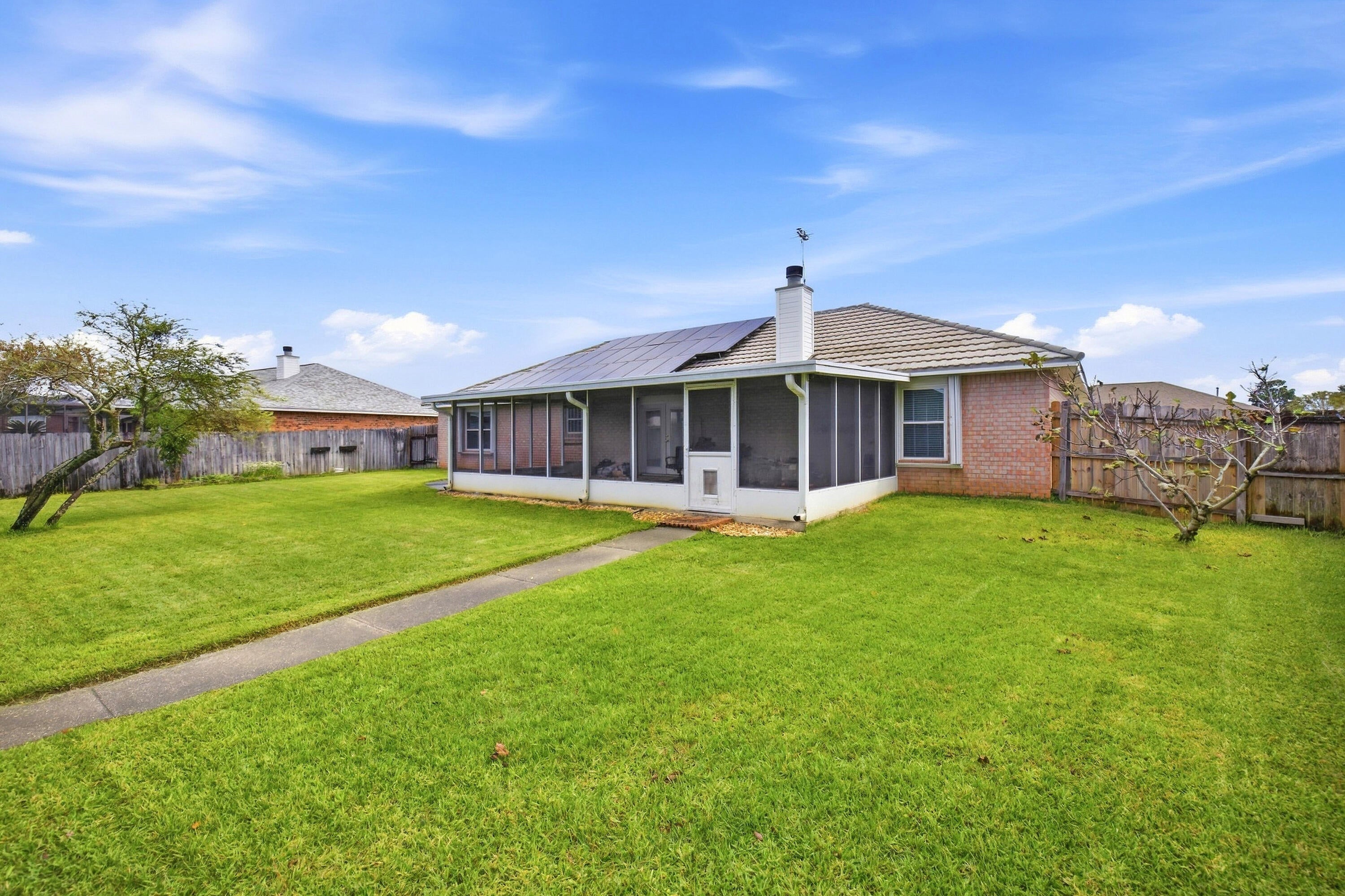 BRISTOL VILLAGE RAINTREE ESTATES - Residential