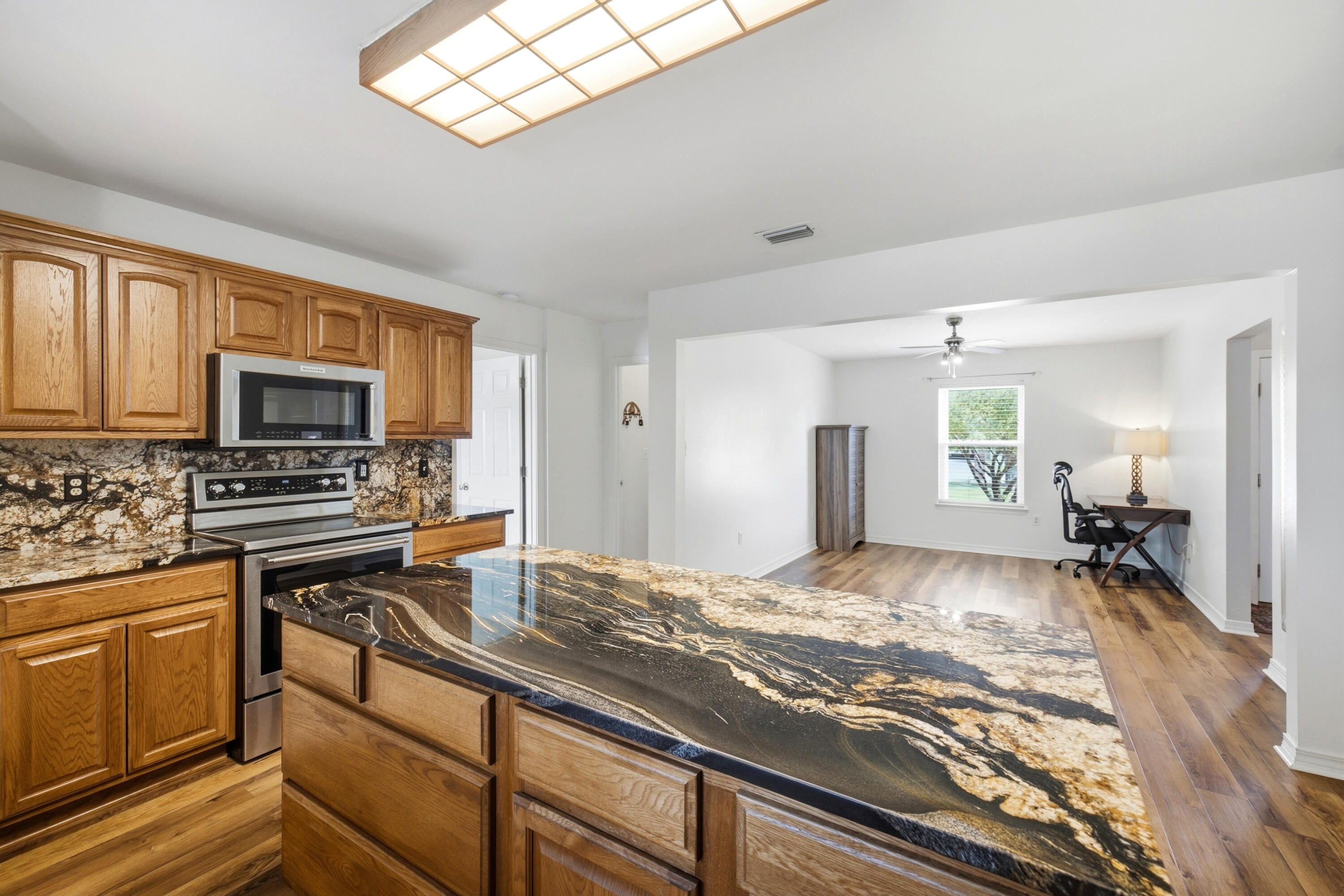 BRISTOL VILLAGE RAINTREE ESTATES - Residential