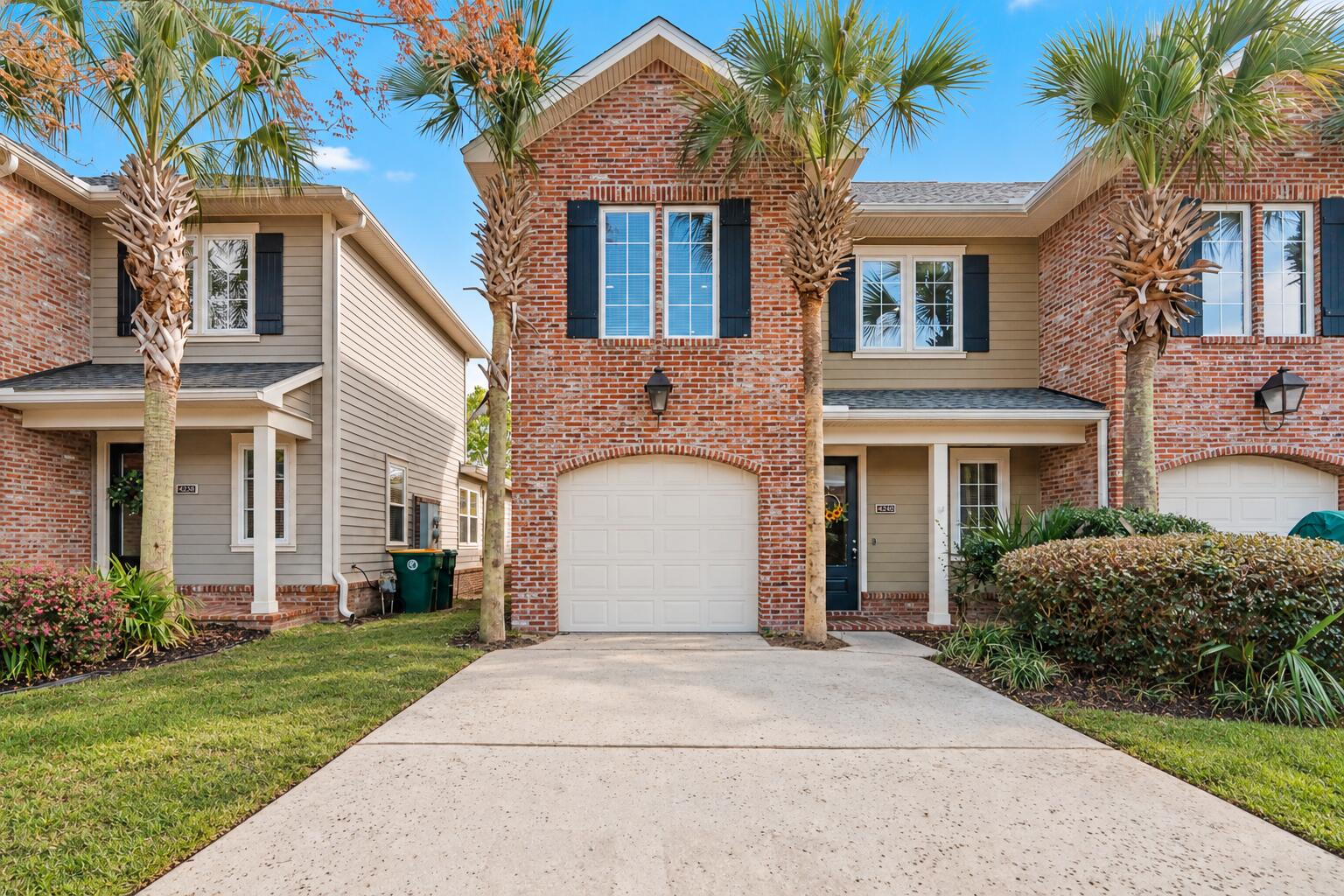 MARINA LANDING - Residential