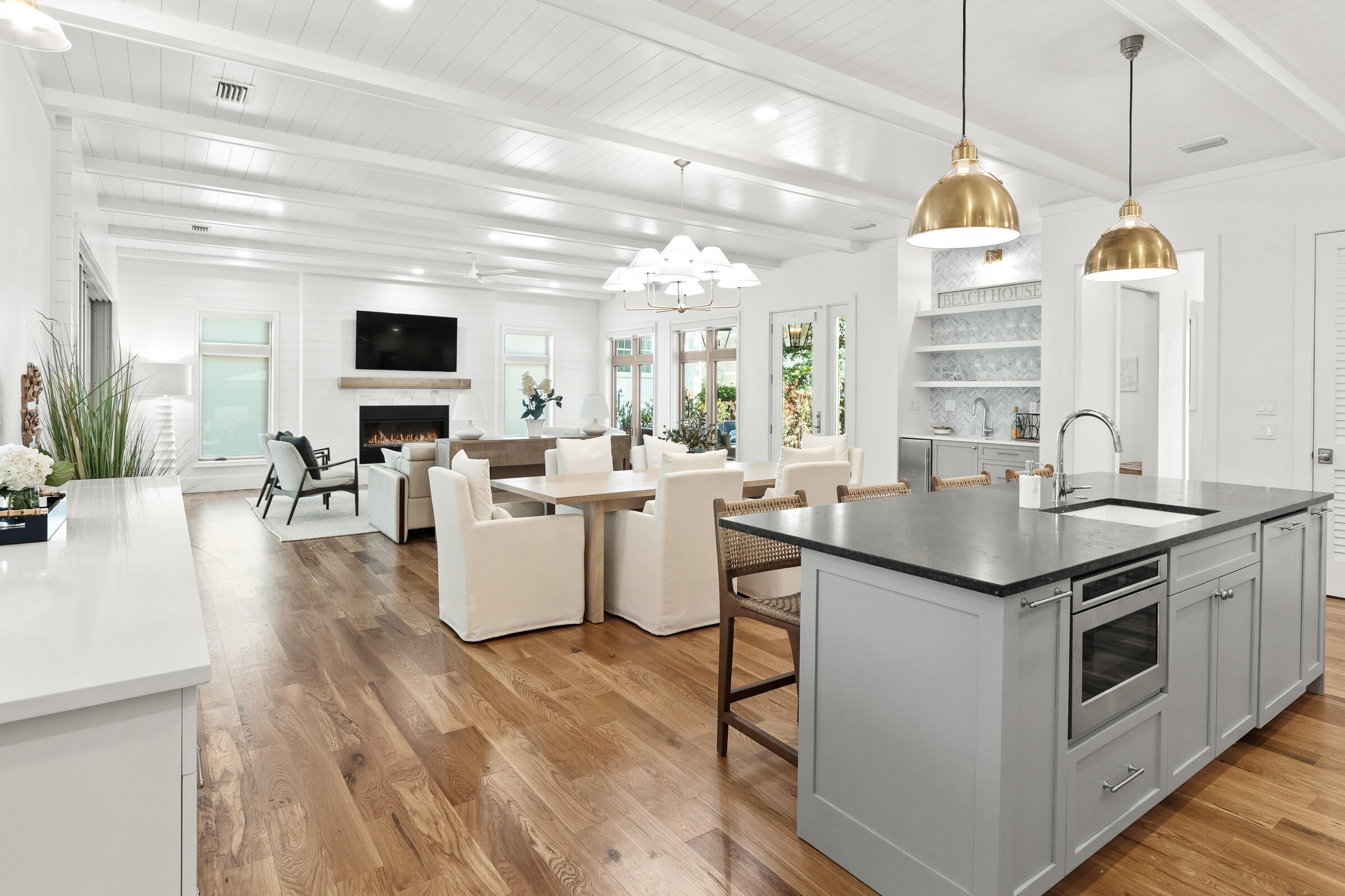SEAGROVE SHORES 4TH ADD - Residential