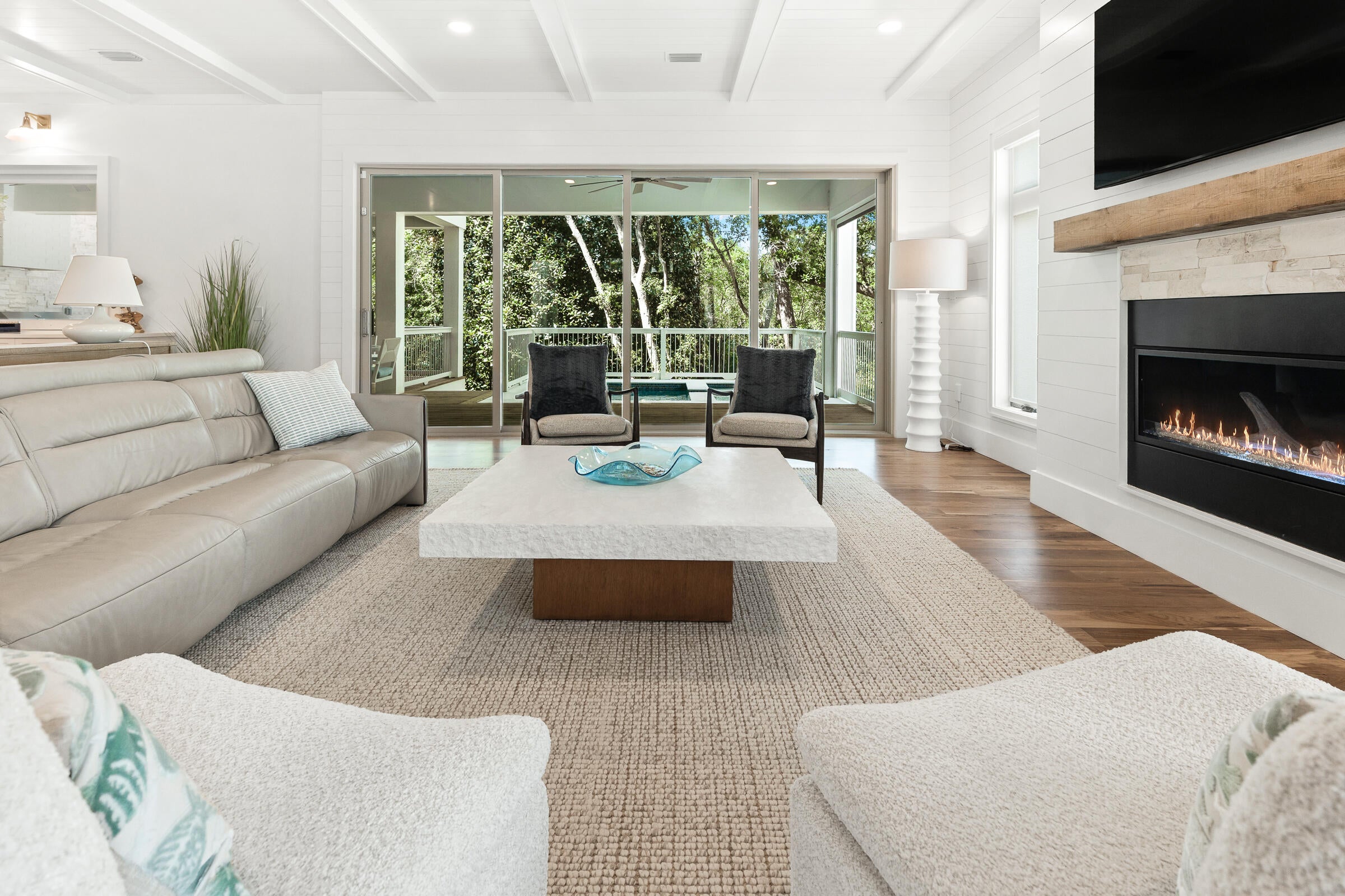 SEAGROVE SHORES 4TH ADD - Residential
