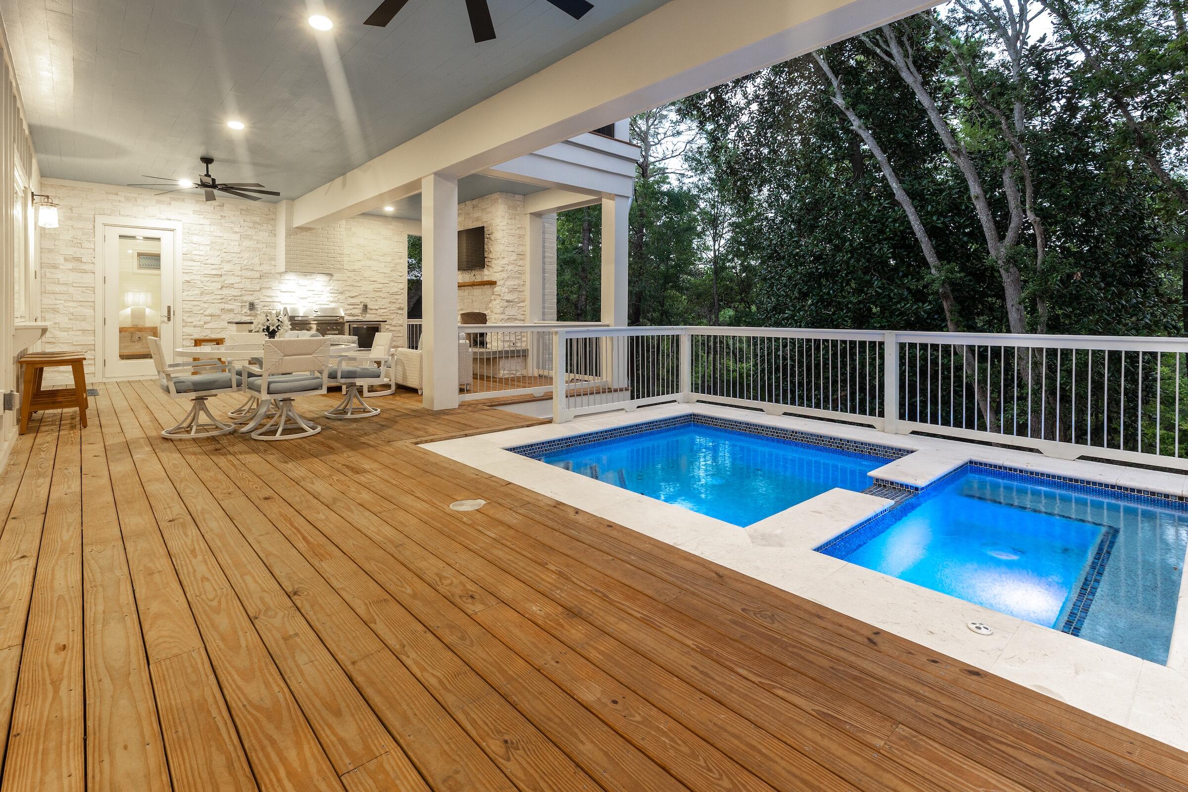 SEAGROVE SHORES 4TH ADD - Residential