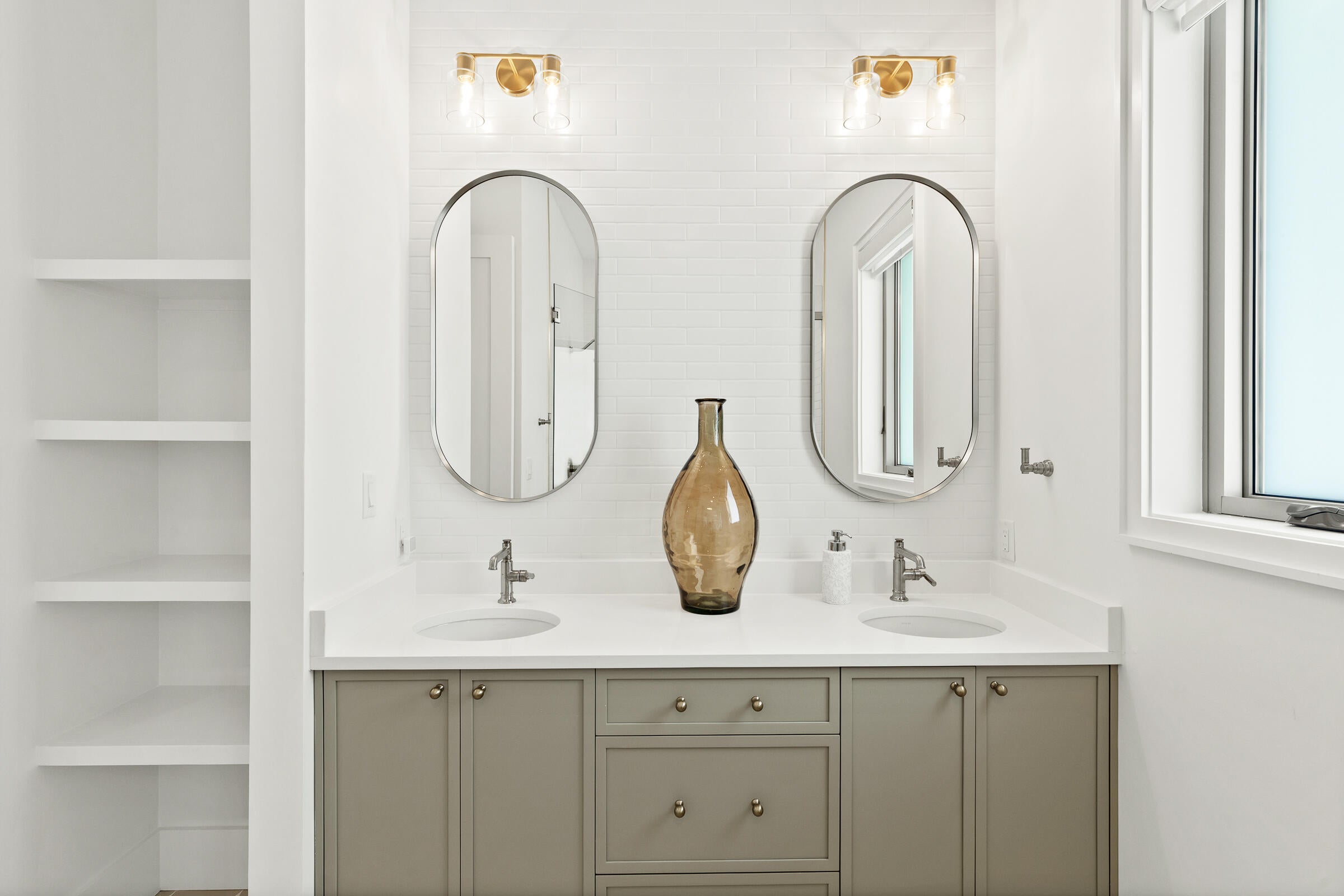 SEAGROVE SHORES 4TH ADD - Residential
