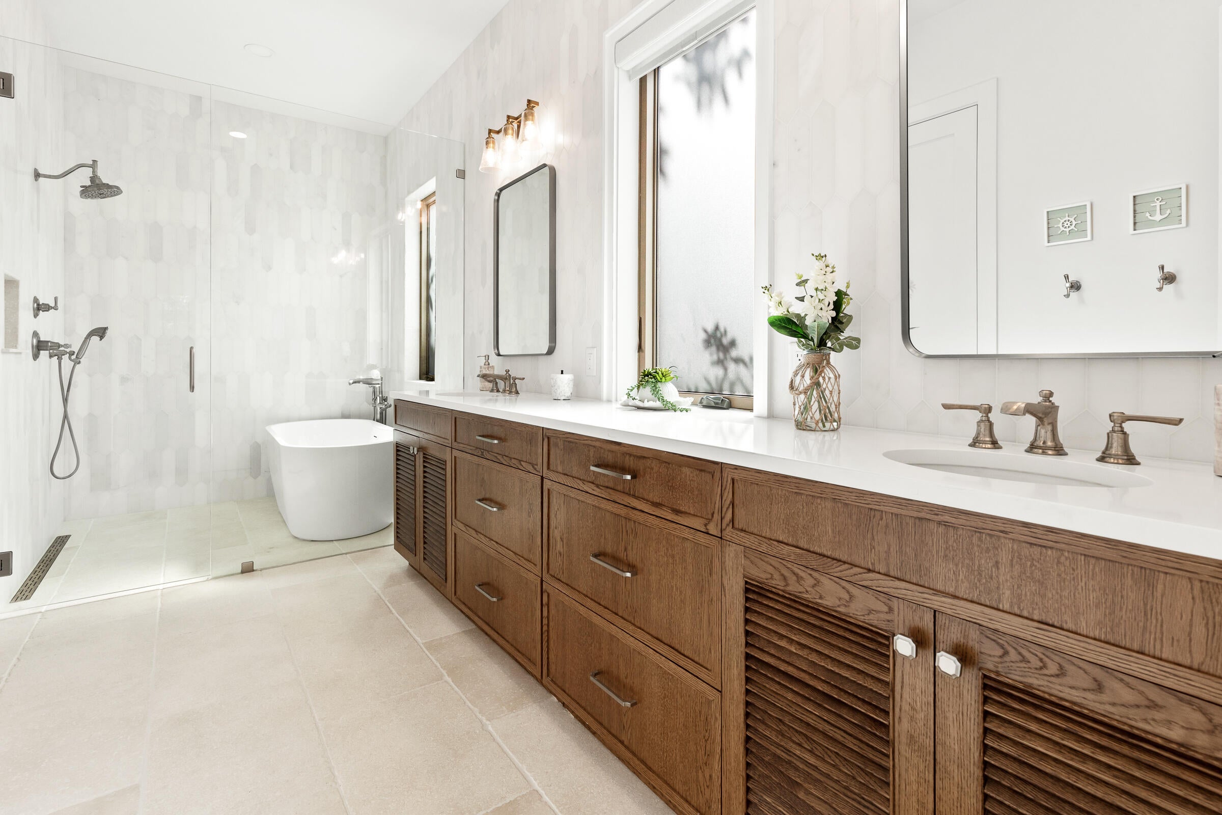 SEAGROVE SHORES 4TH ADD - Residential