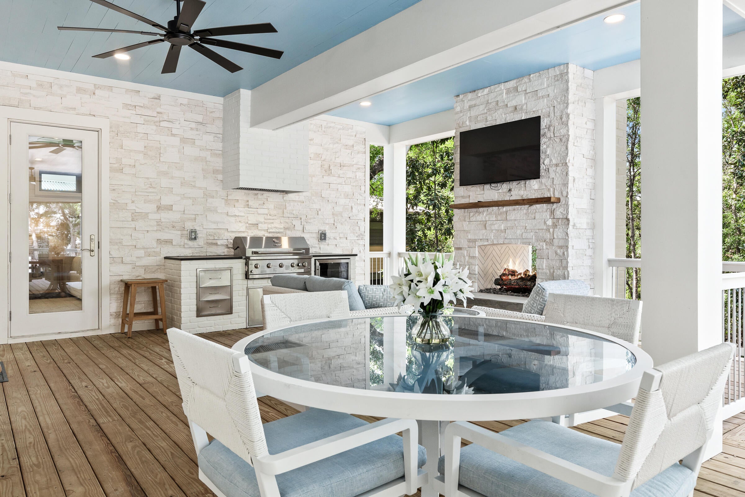 SEAGROVE SHORES 4TH ADD - Residential