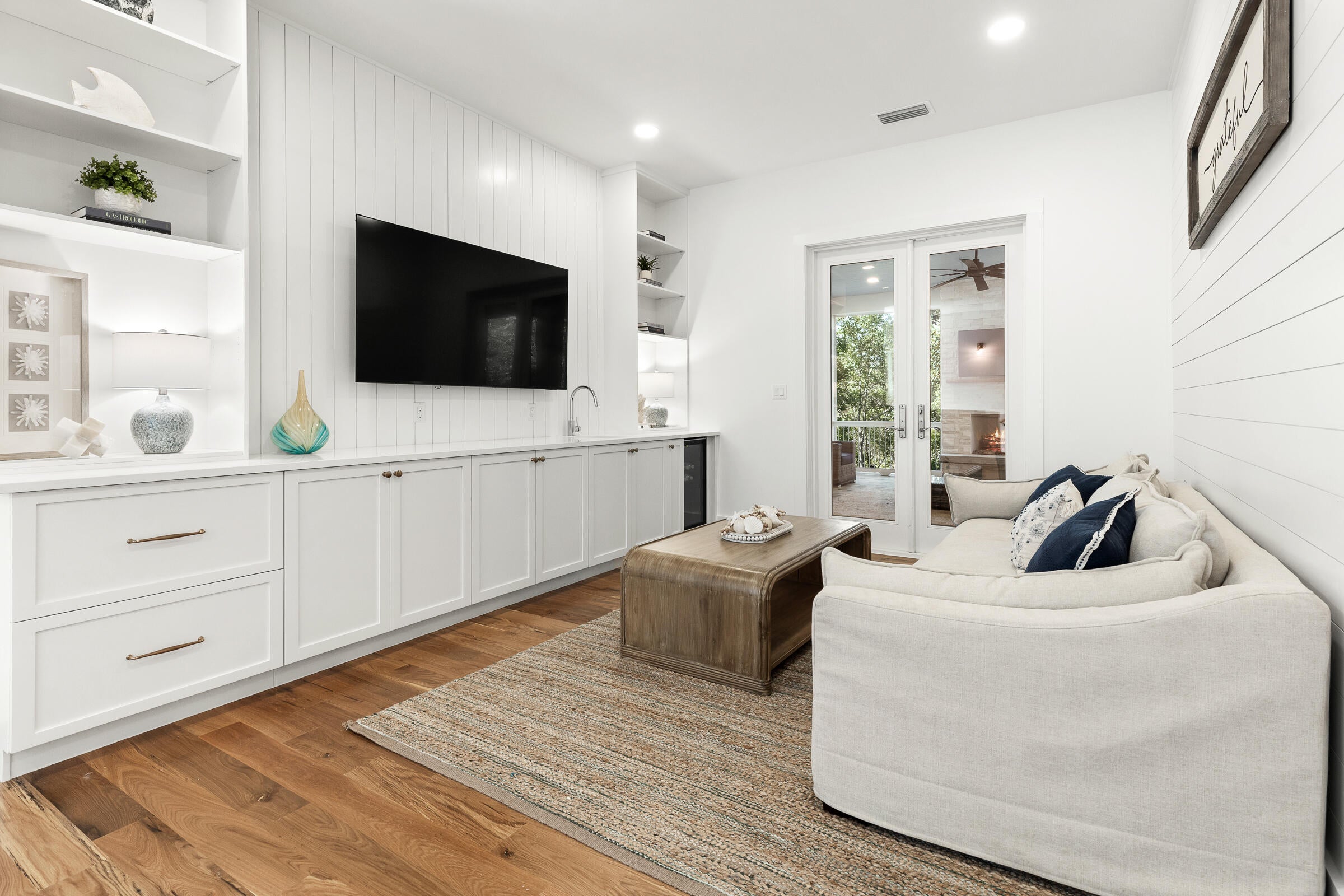 SEAGROVE SHORES 4TH ADD - Residential