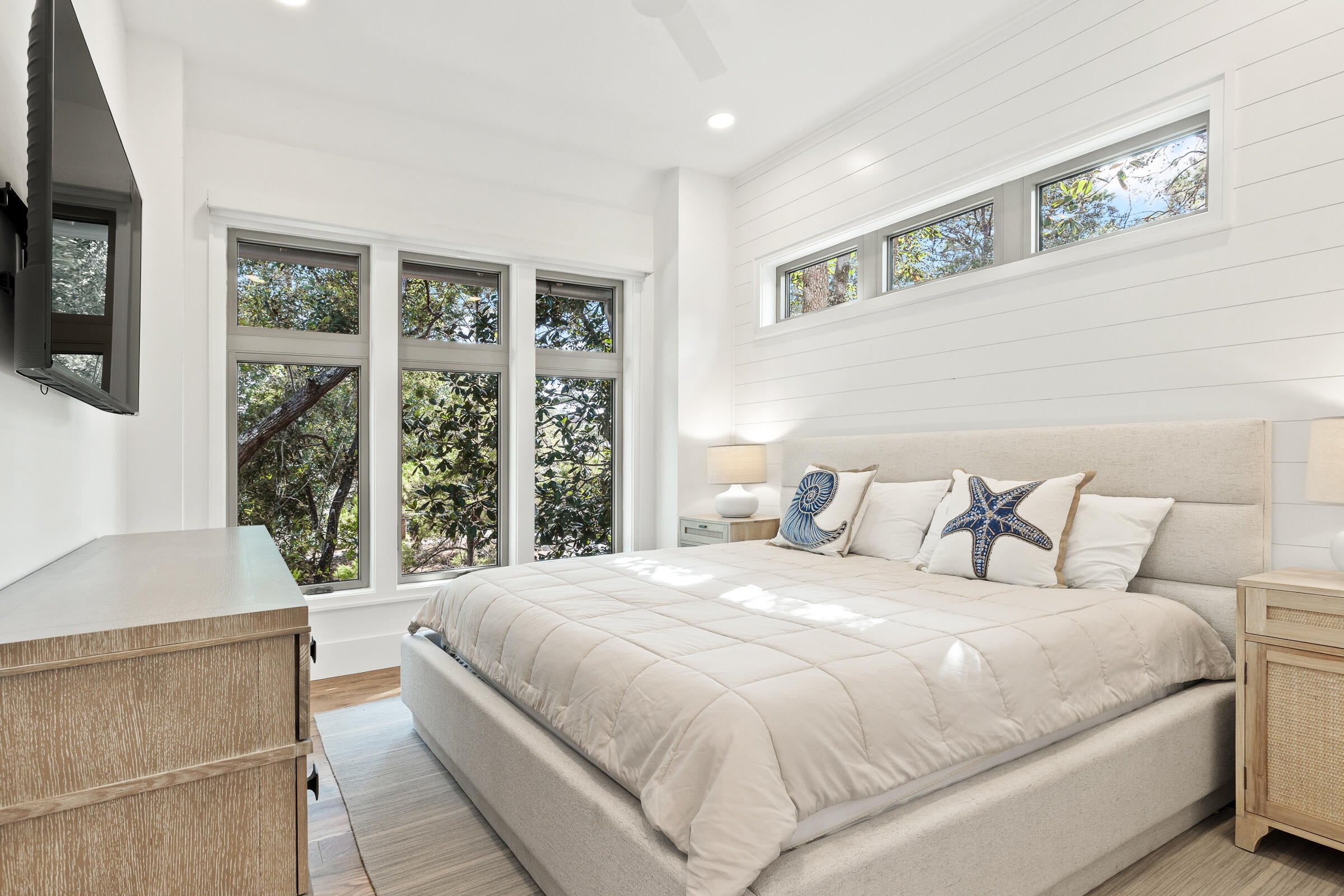 SEAGROVE SHORES 4TH ADD - Residential