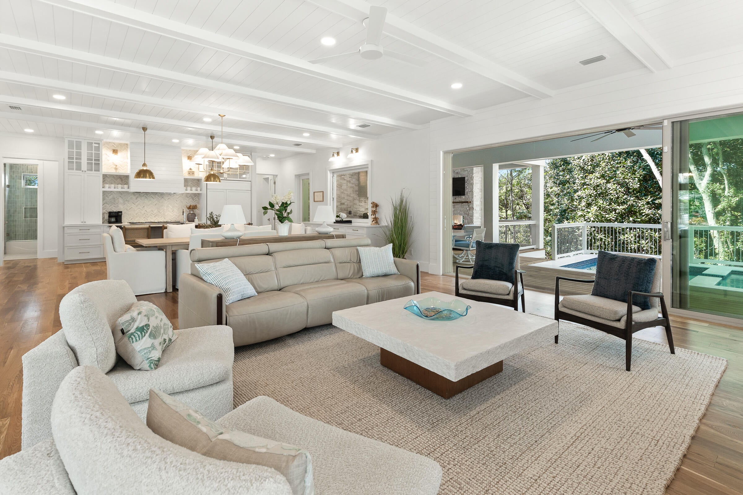 SEAGROVE SHORES 4TH ADD - Residential