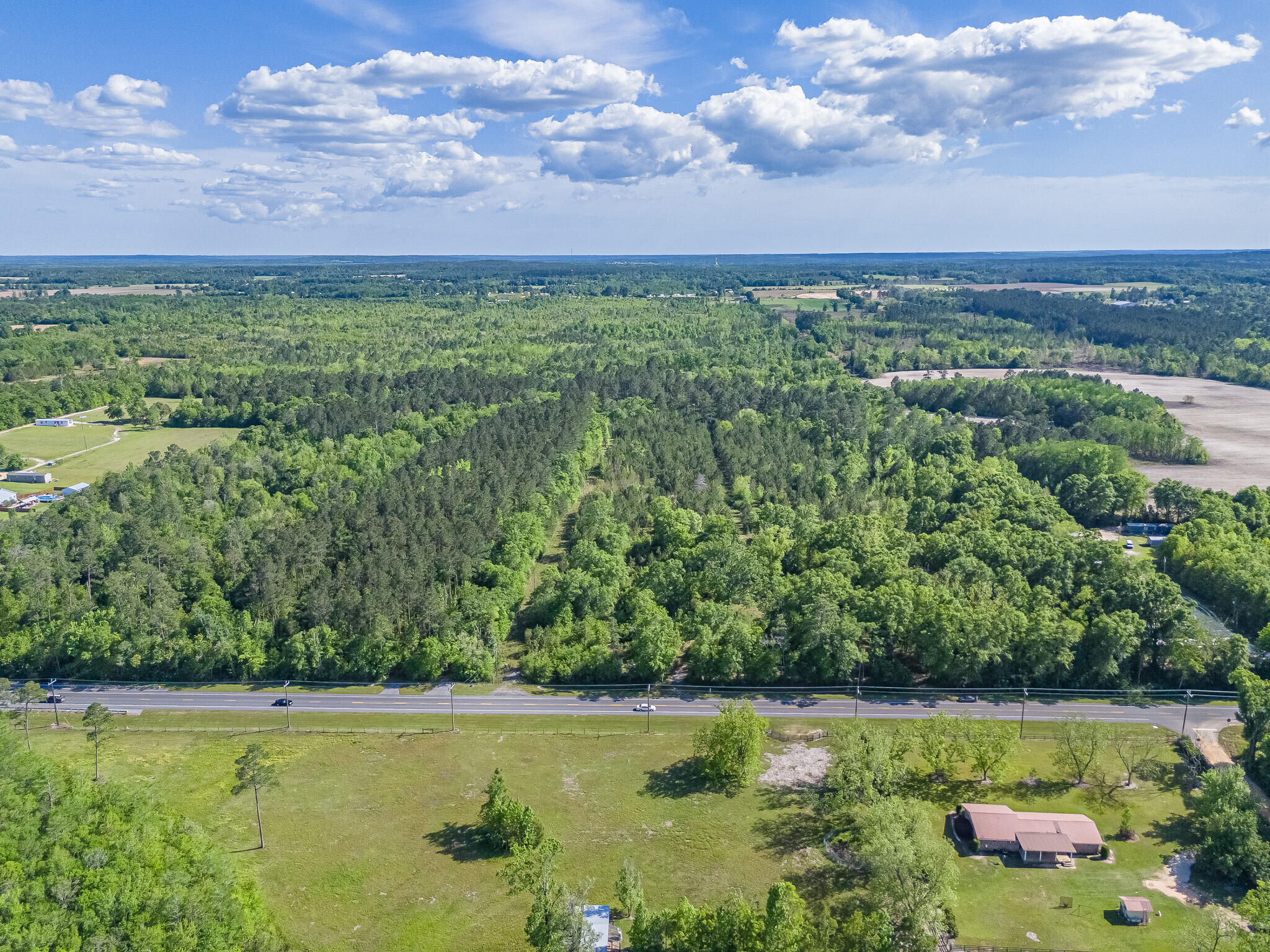 NO RECORDED SUBDIVISION - Land