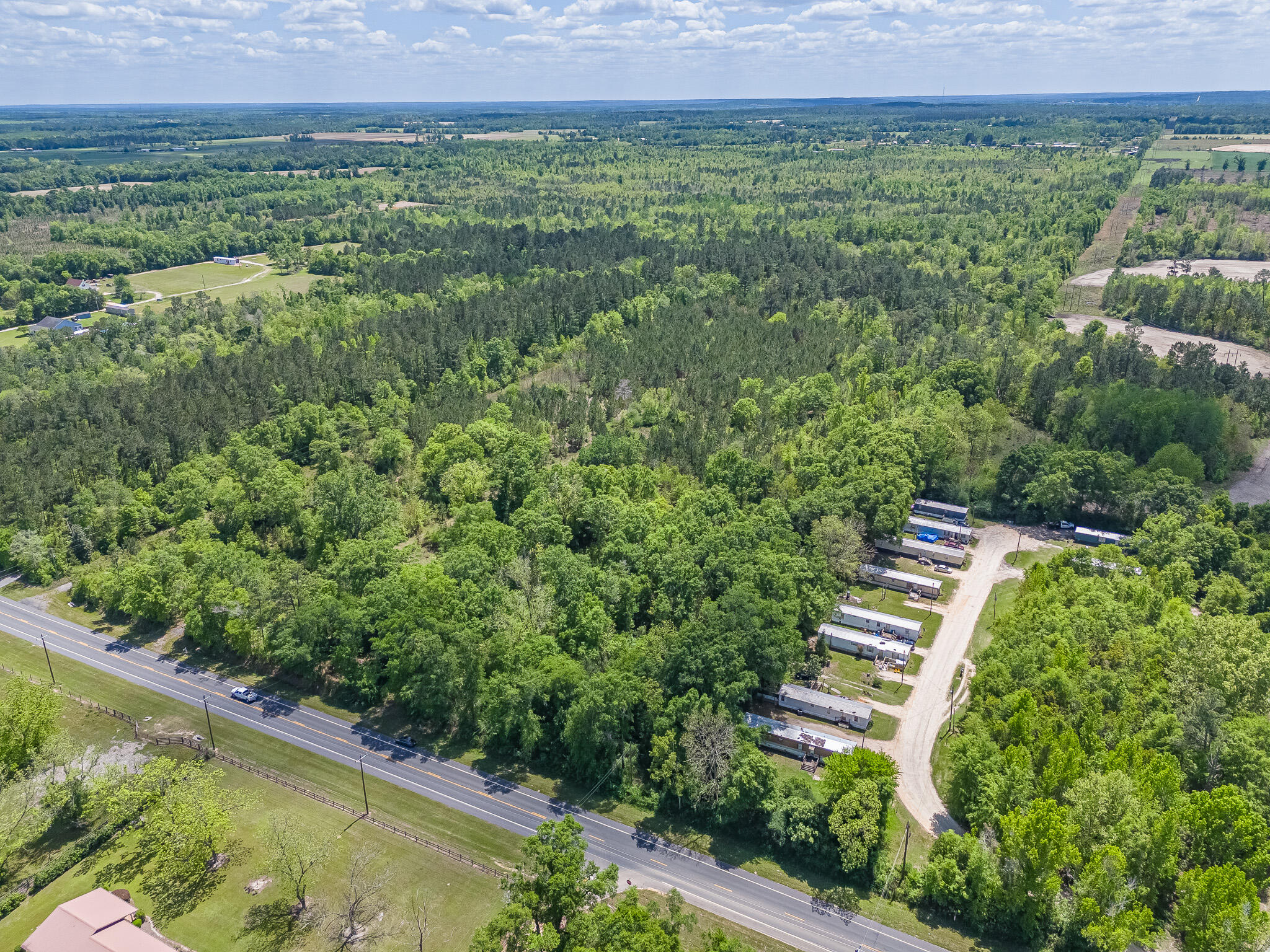 NO RECORDED SUBDIVISION - Land