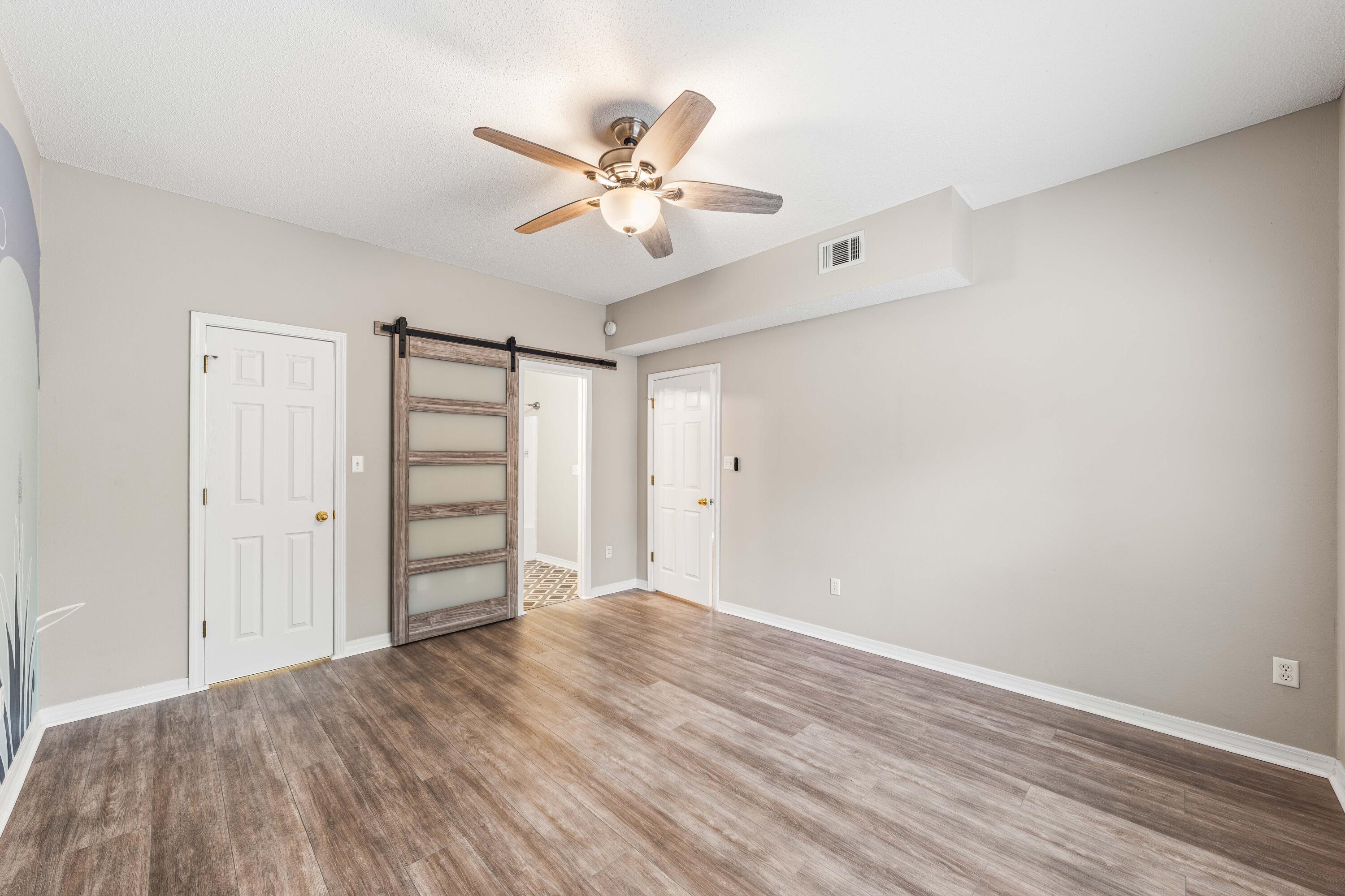 THE OAKS AT NICEVILLE - Residential