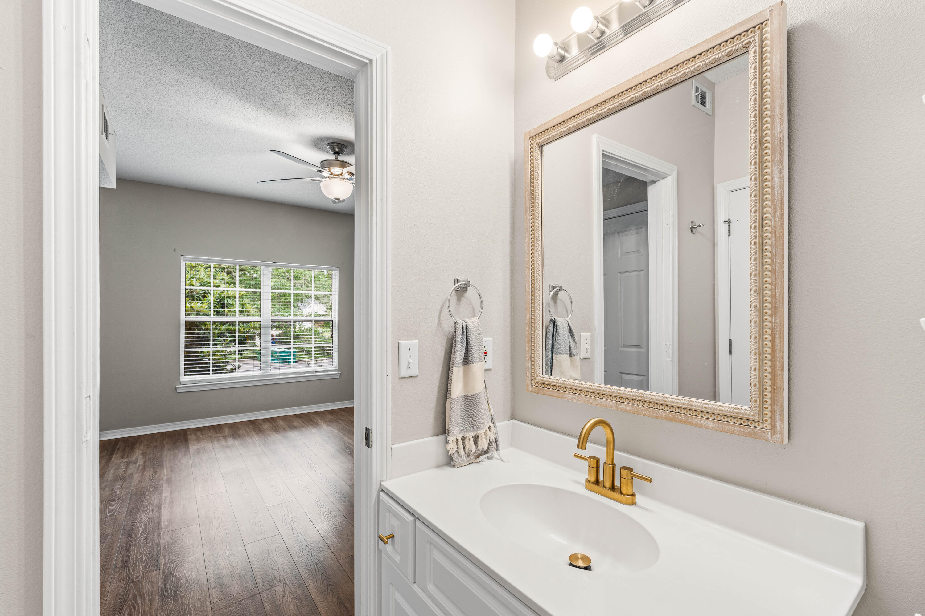 THE OAKS AT NICEVILLE - Residential