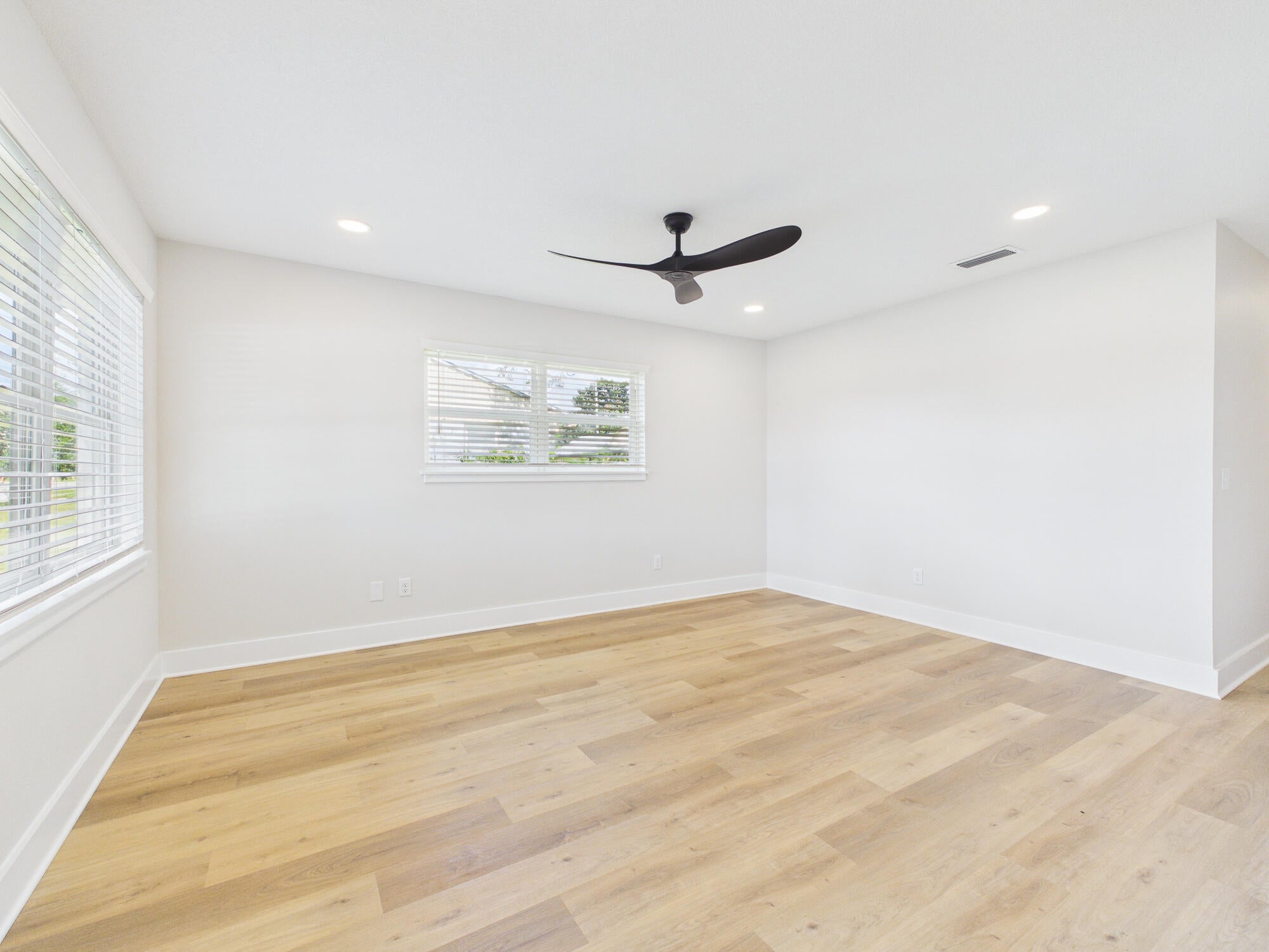 OAKLAND HEIGHTS - Residential