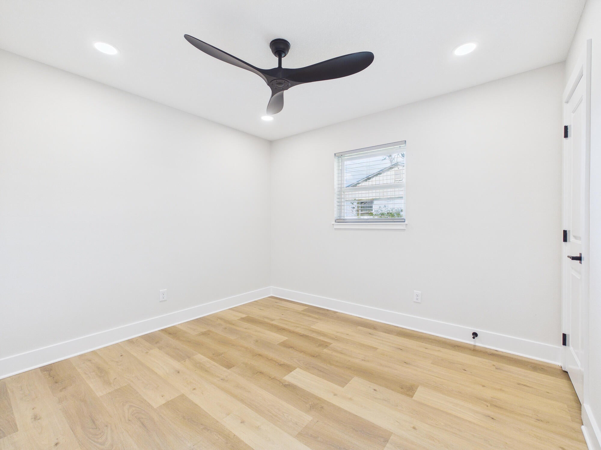 OAKLAND HEIGHTS - Residential